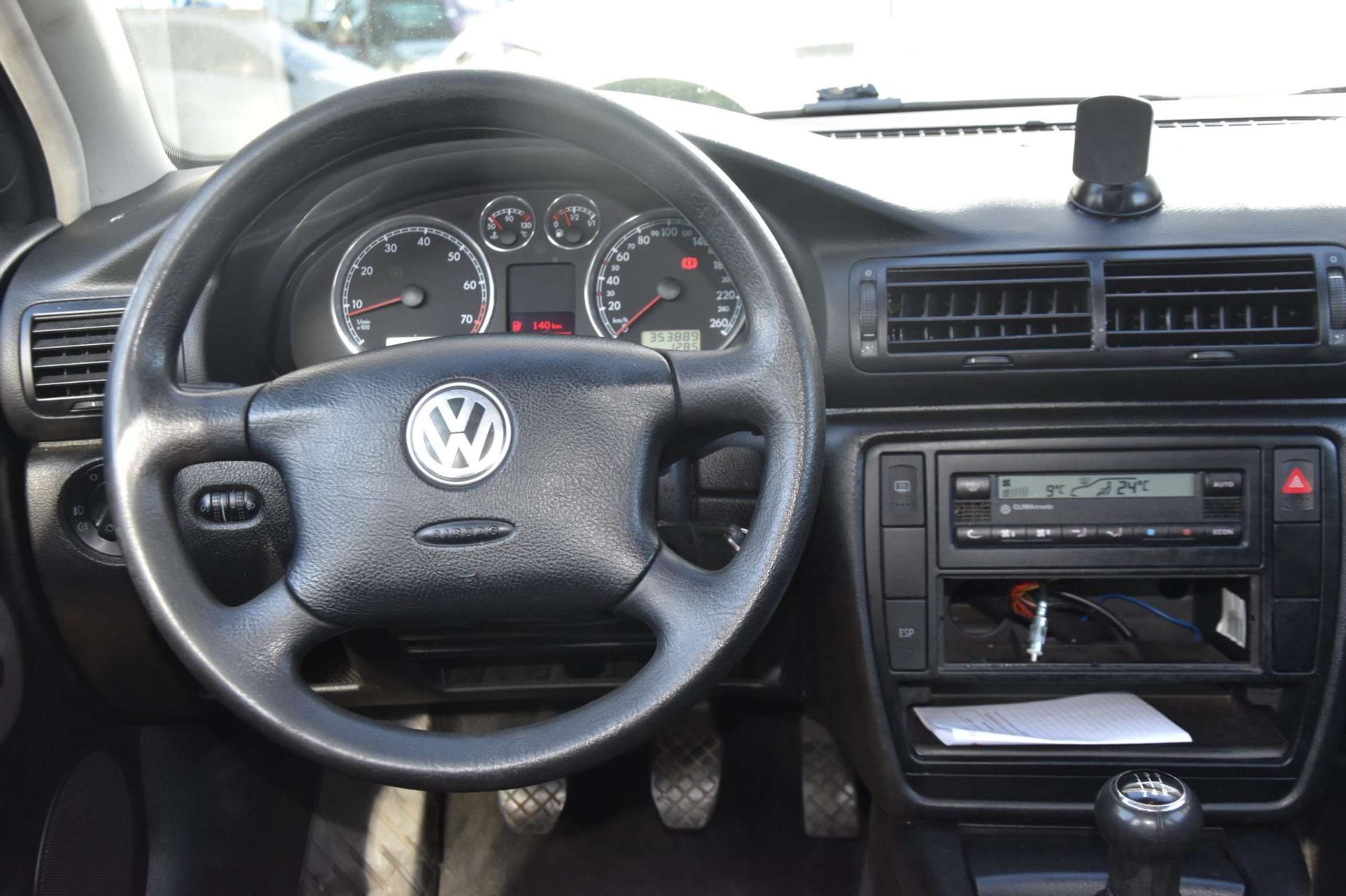 Volkswagen - Passat