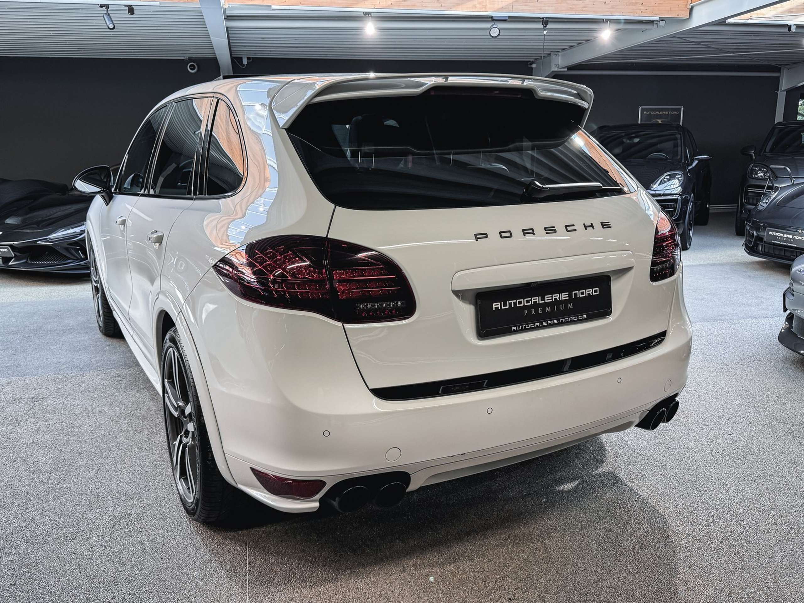 Porsche - Cayenne