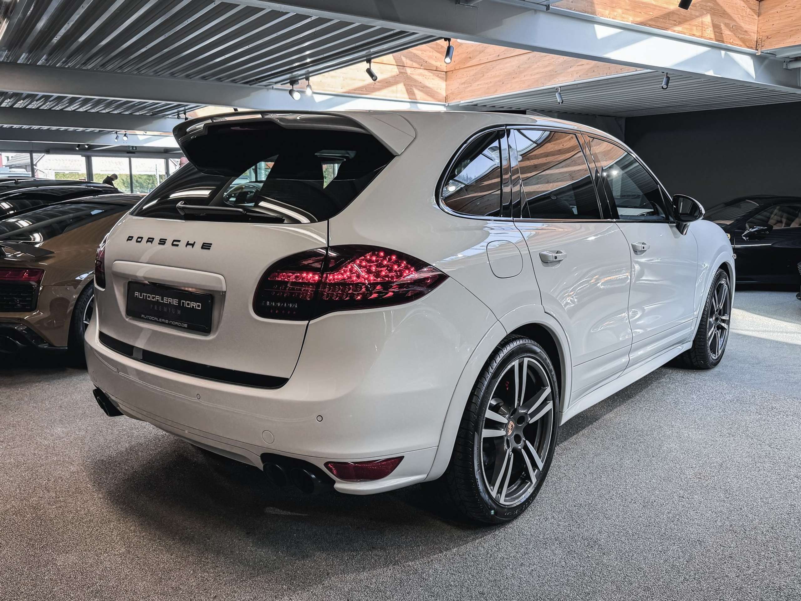 Porsche - Cayenne