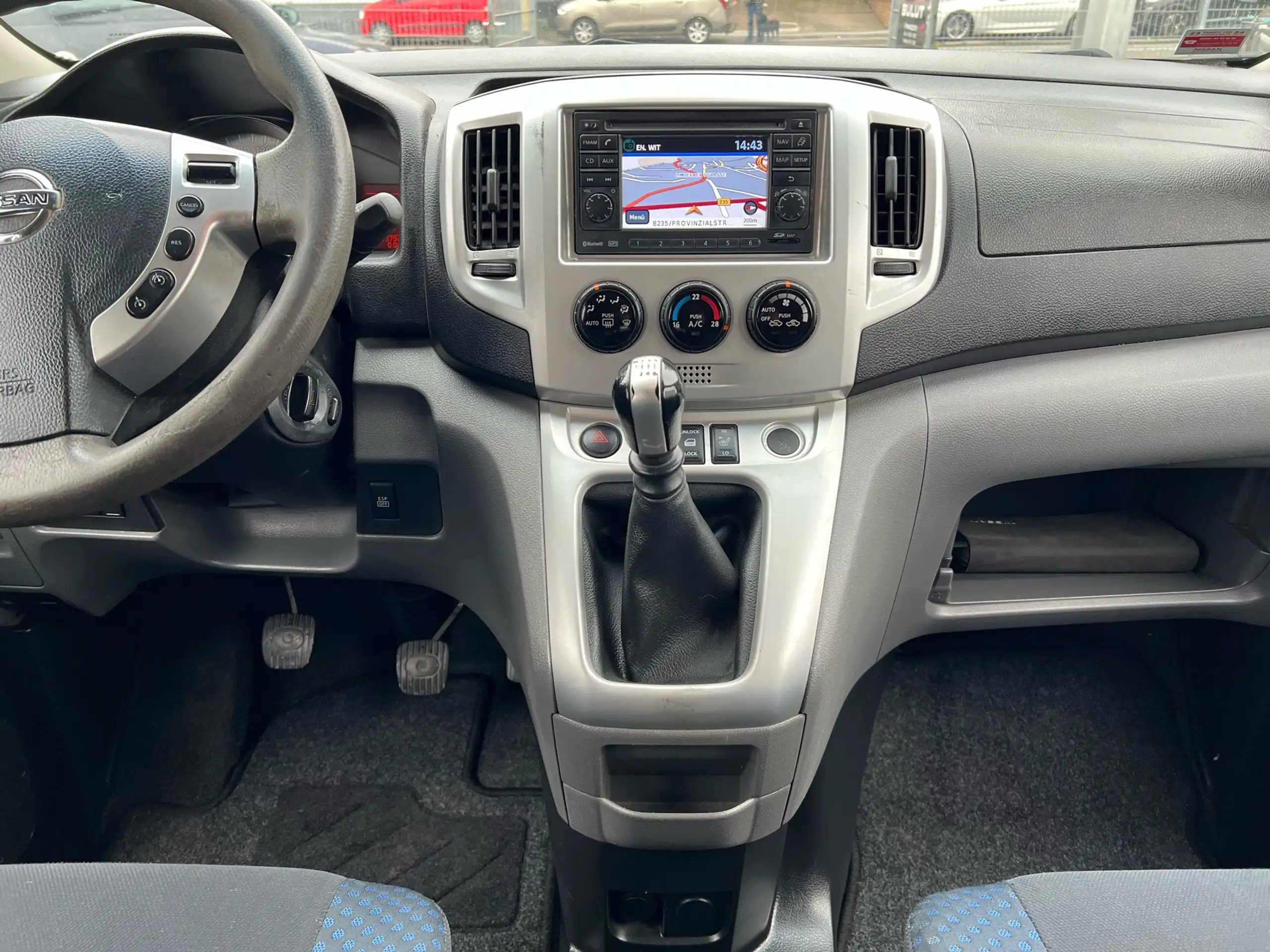 Nissan - NV200