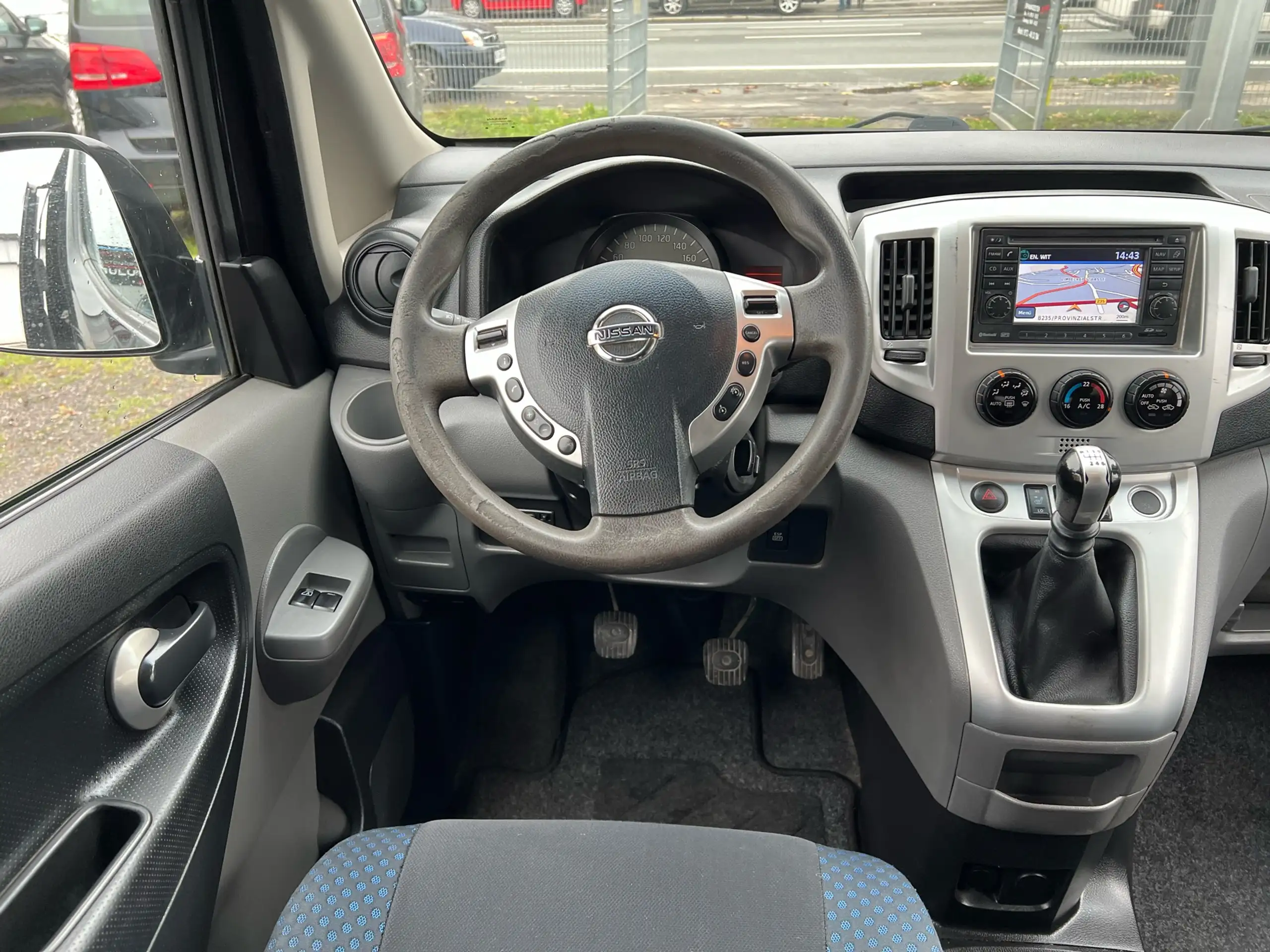 Nissan - NV200