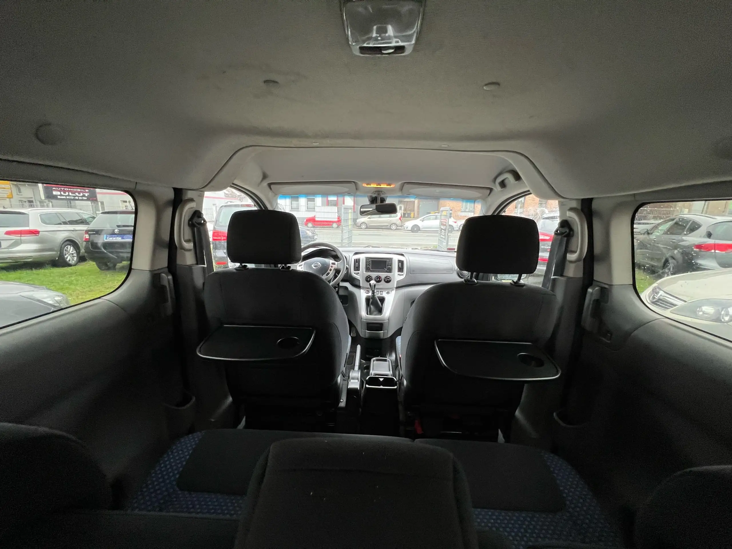 Nissan - NV200