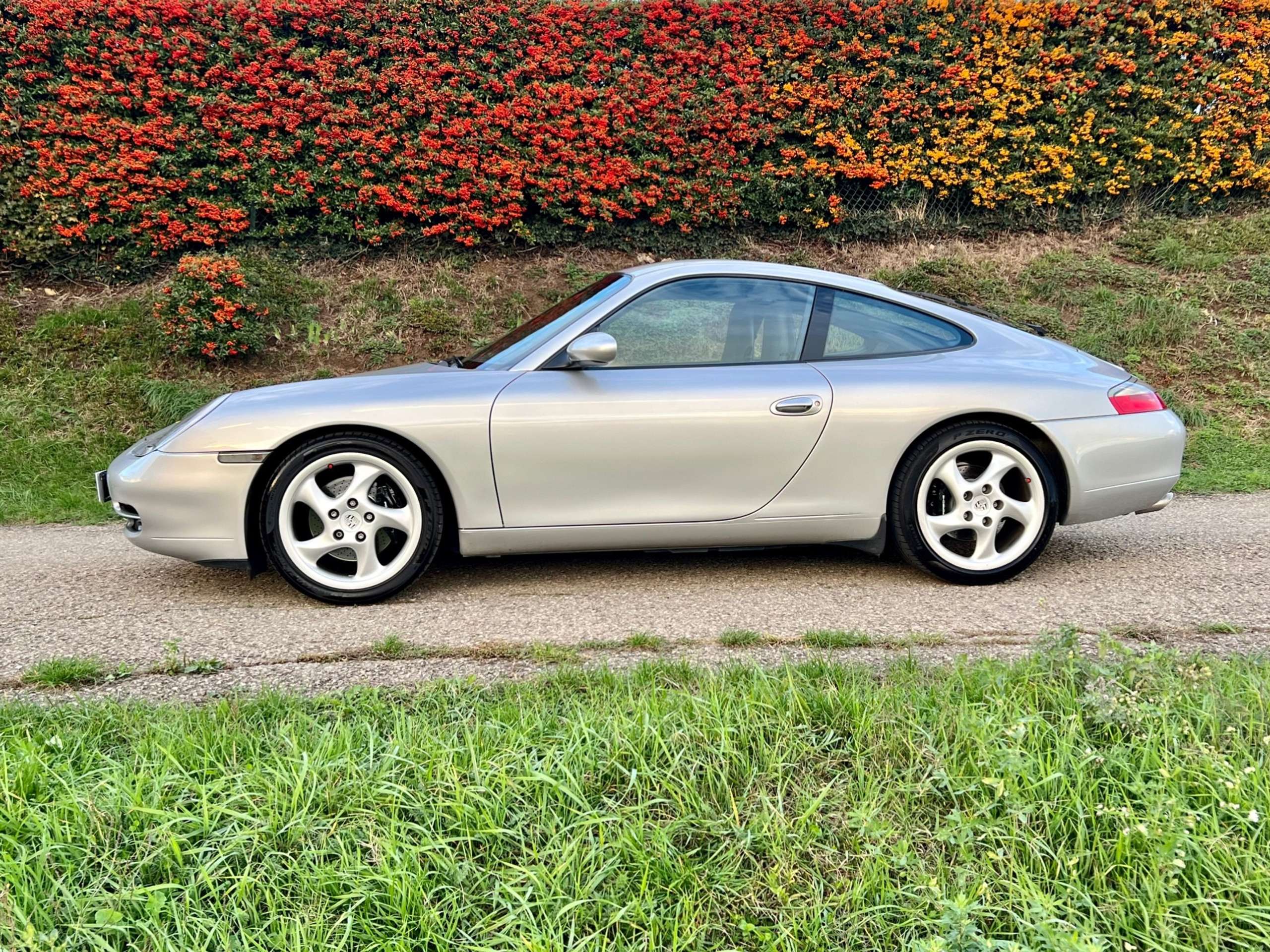 Porsche - 996