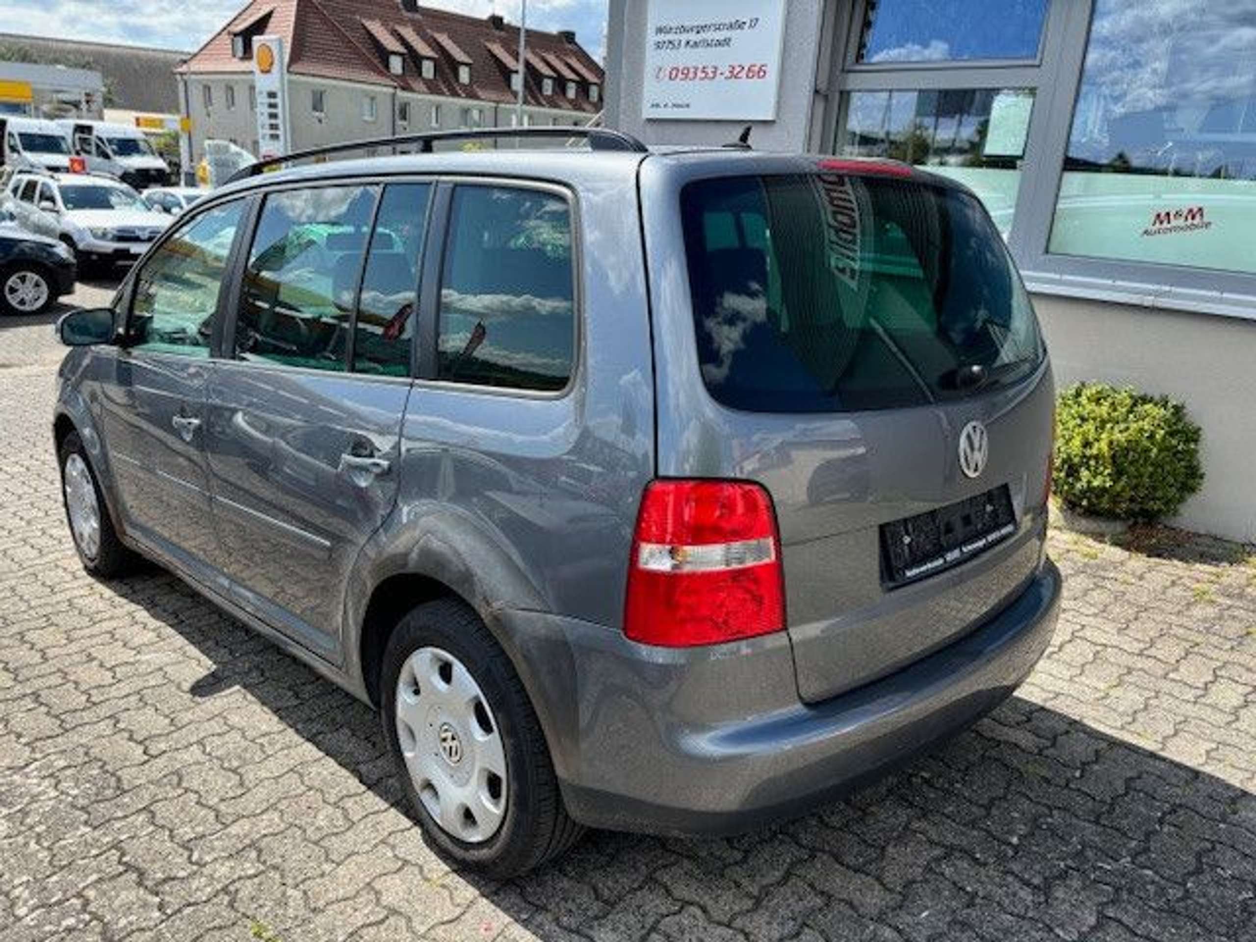 Volkswagen - Touran