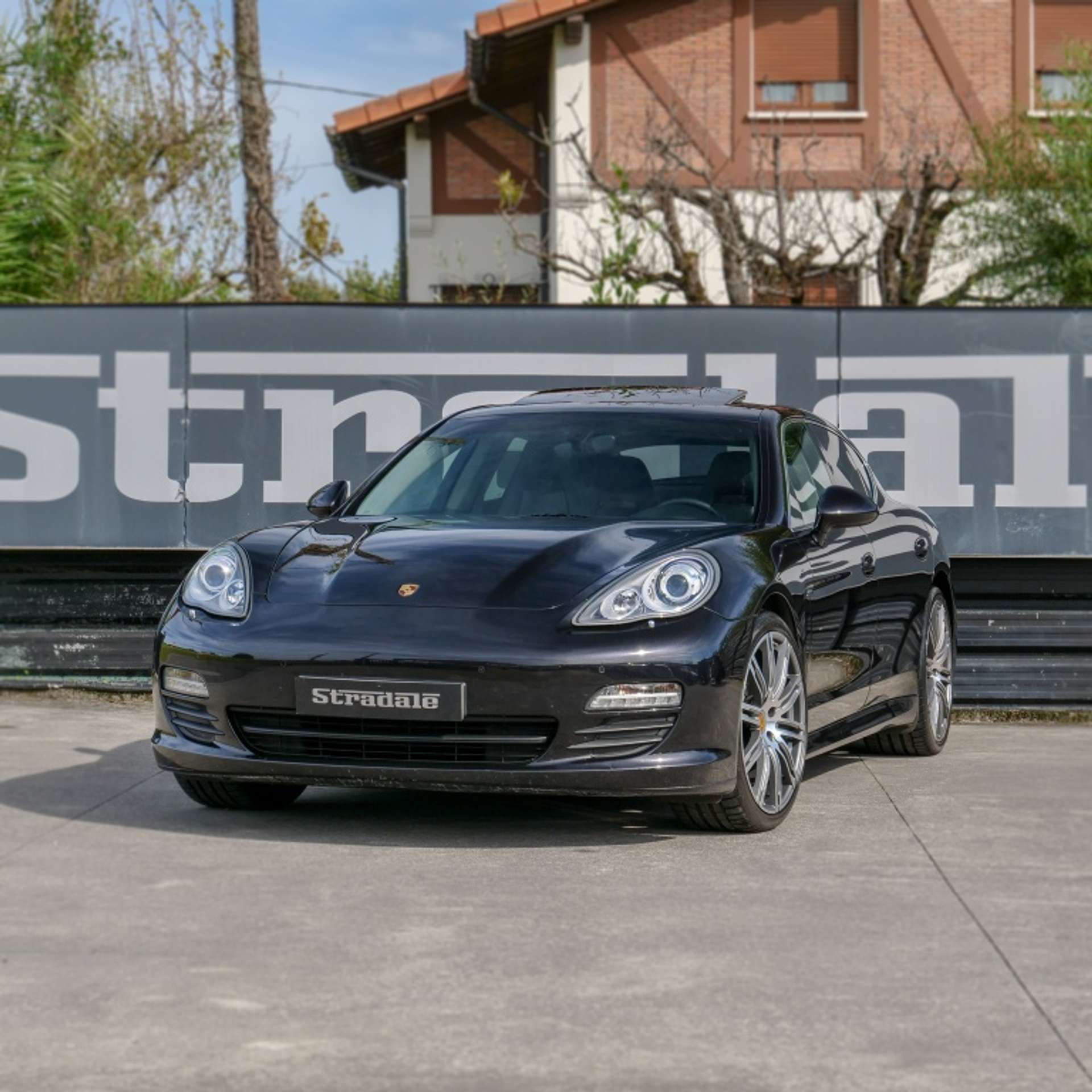 Porsche - Panamera