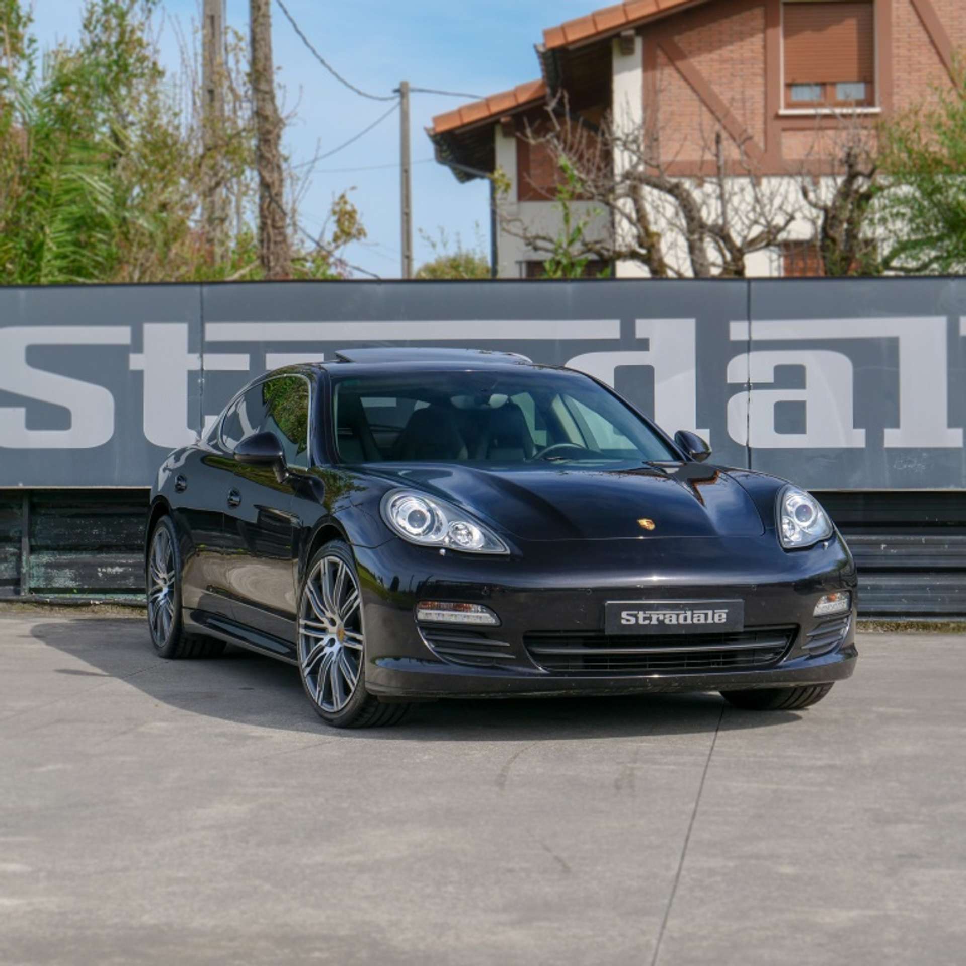 Porsche - Panamera