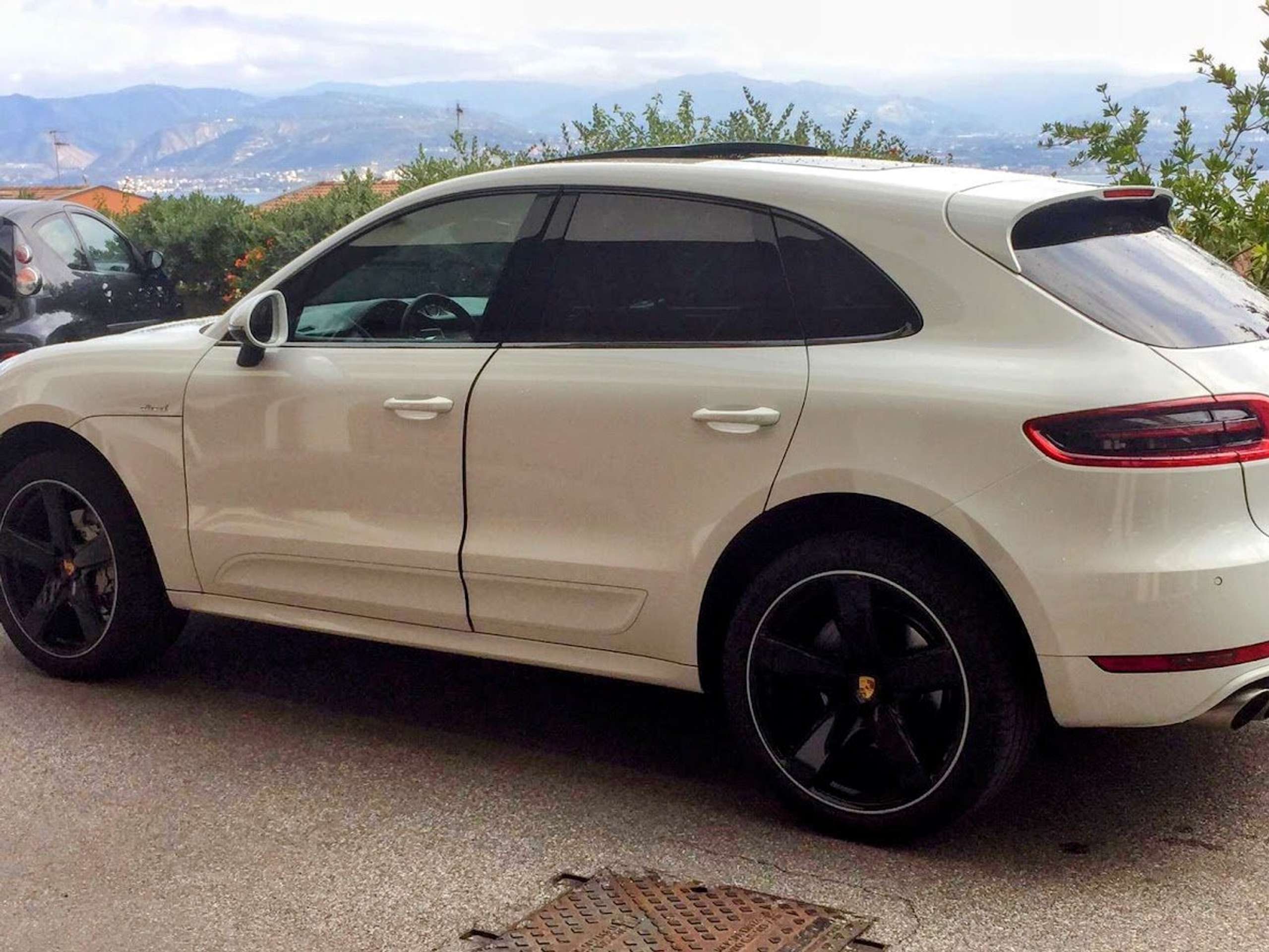 Porsche - Macan