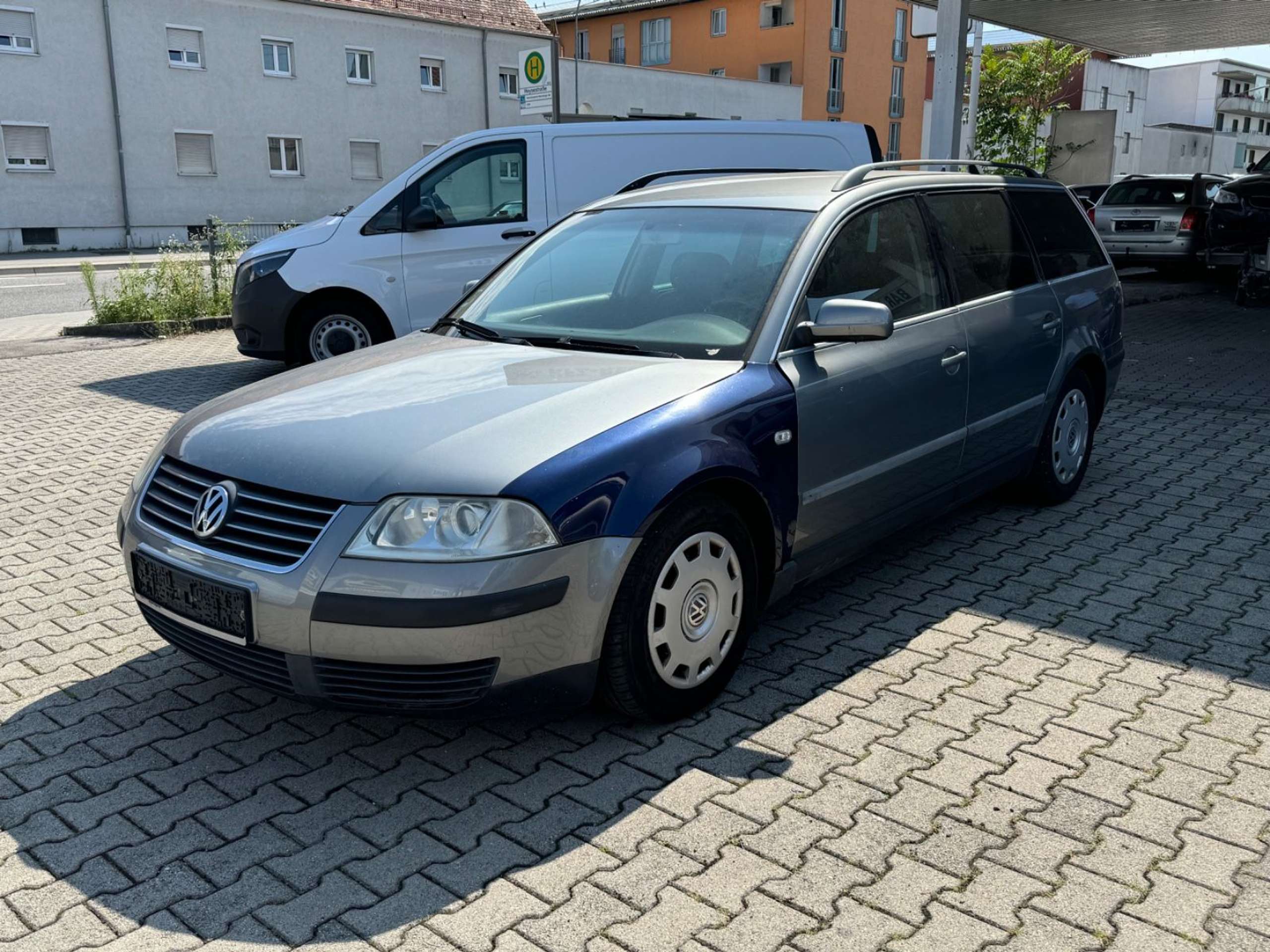 Volkswagen - Passat Variant