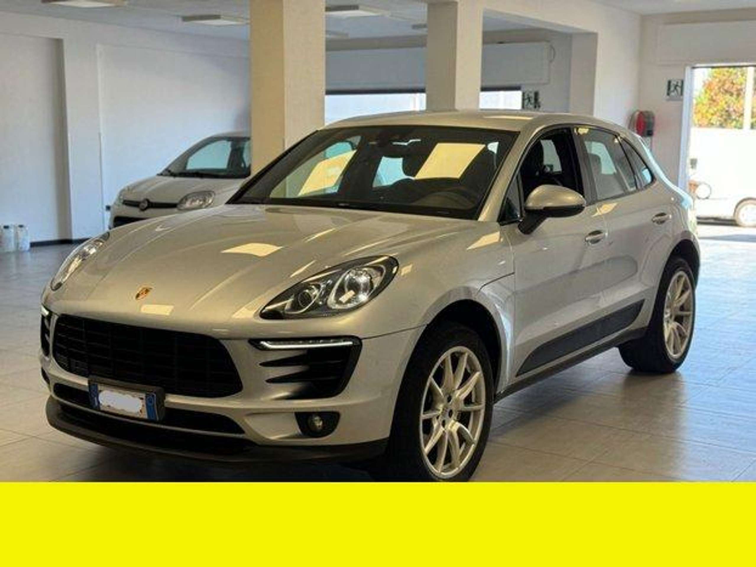 Porsche - Macan