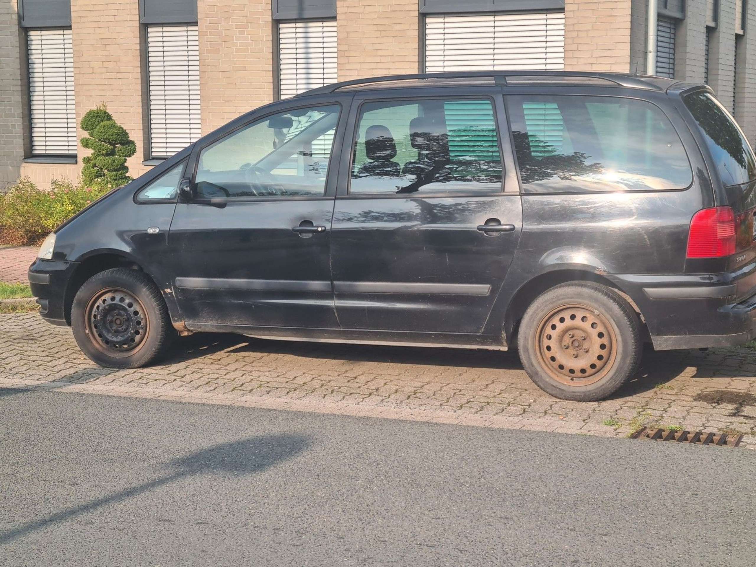 Volkswagen - Sharan