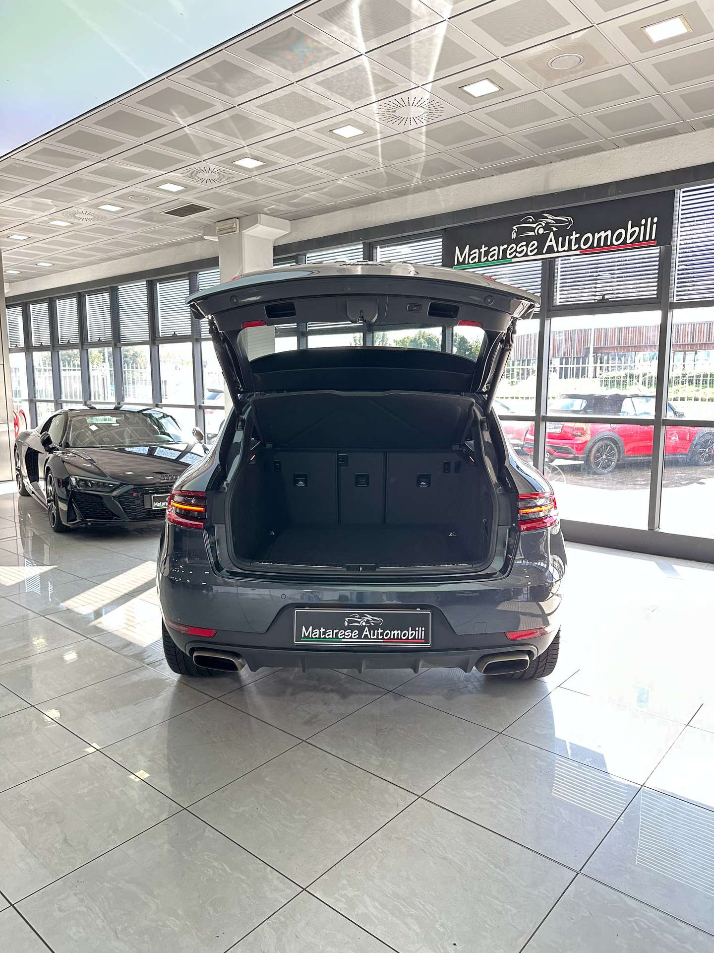 Porsche - Macan