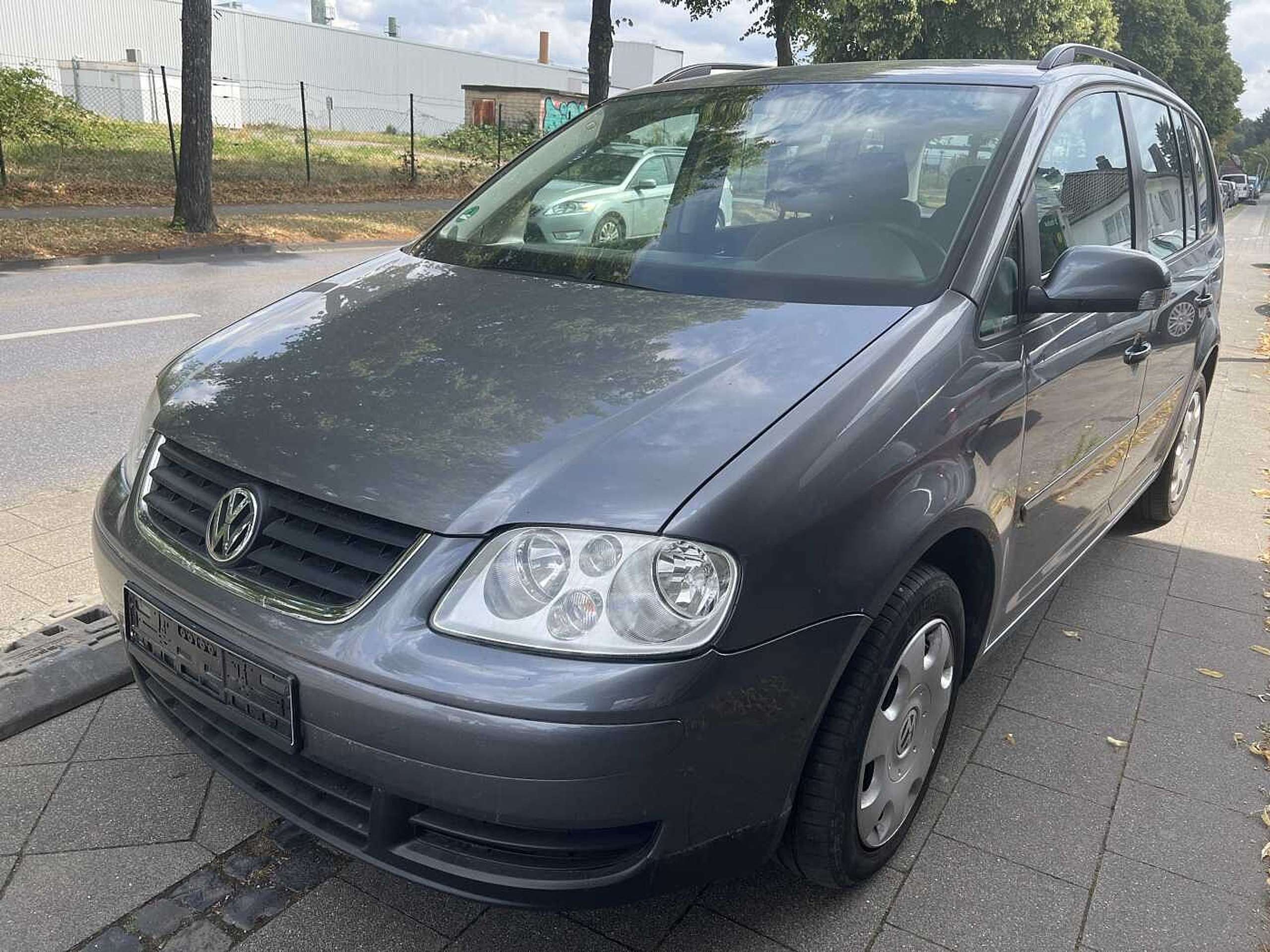 Volkswagen - Touran