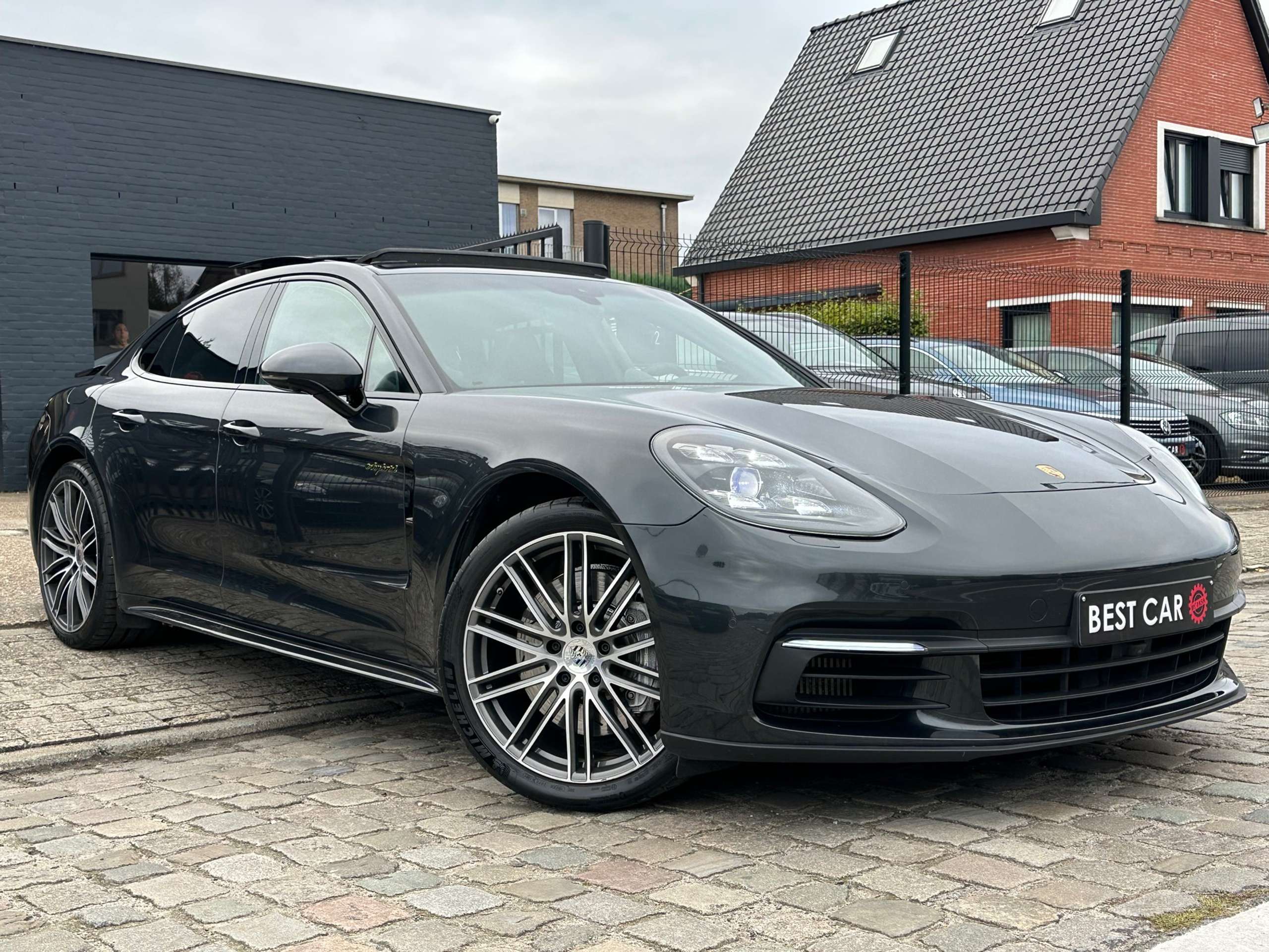 Porsche - Panamera