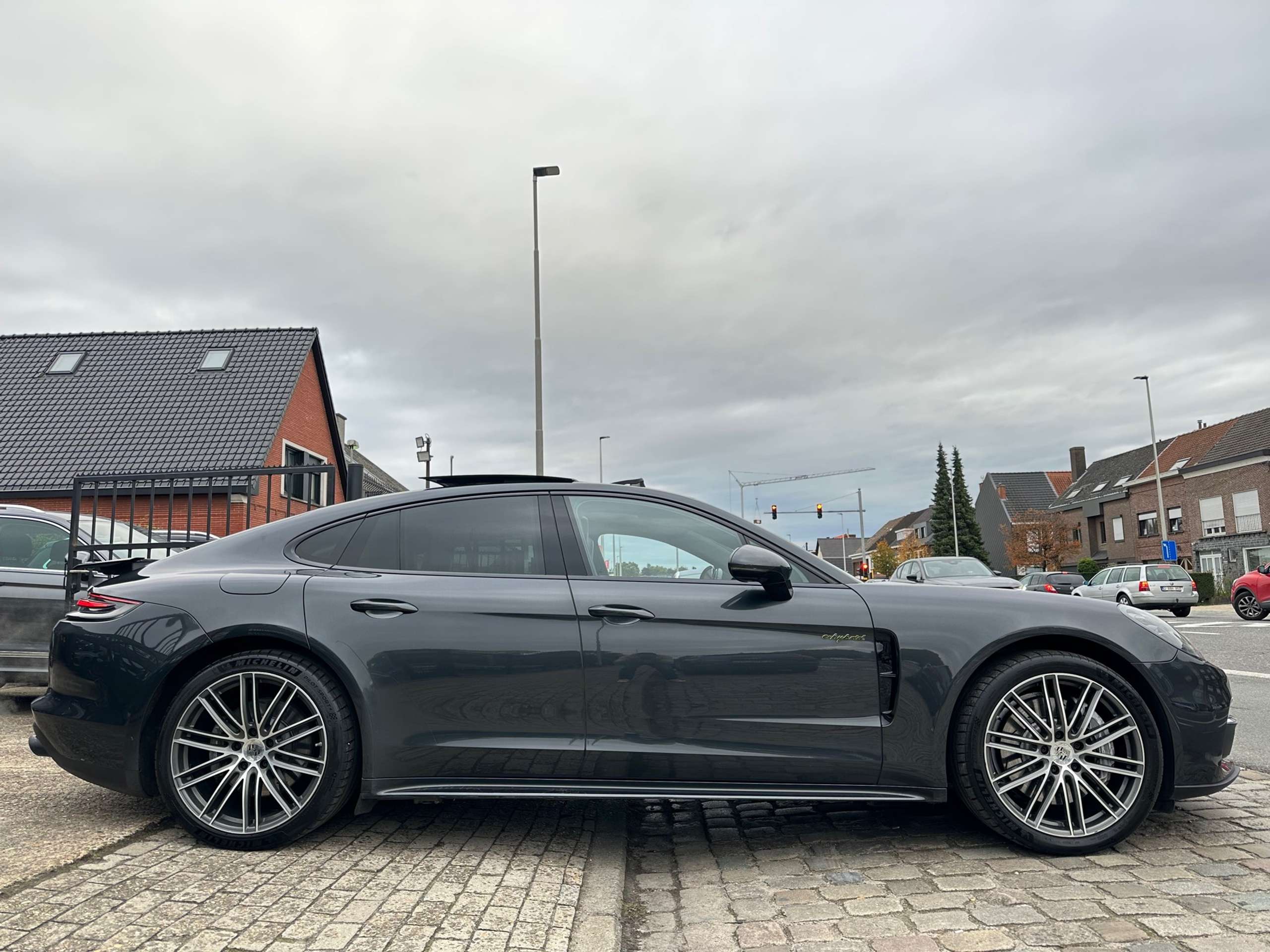 Porsche - Panamera