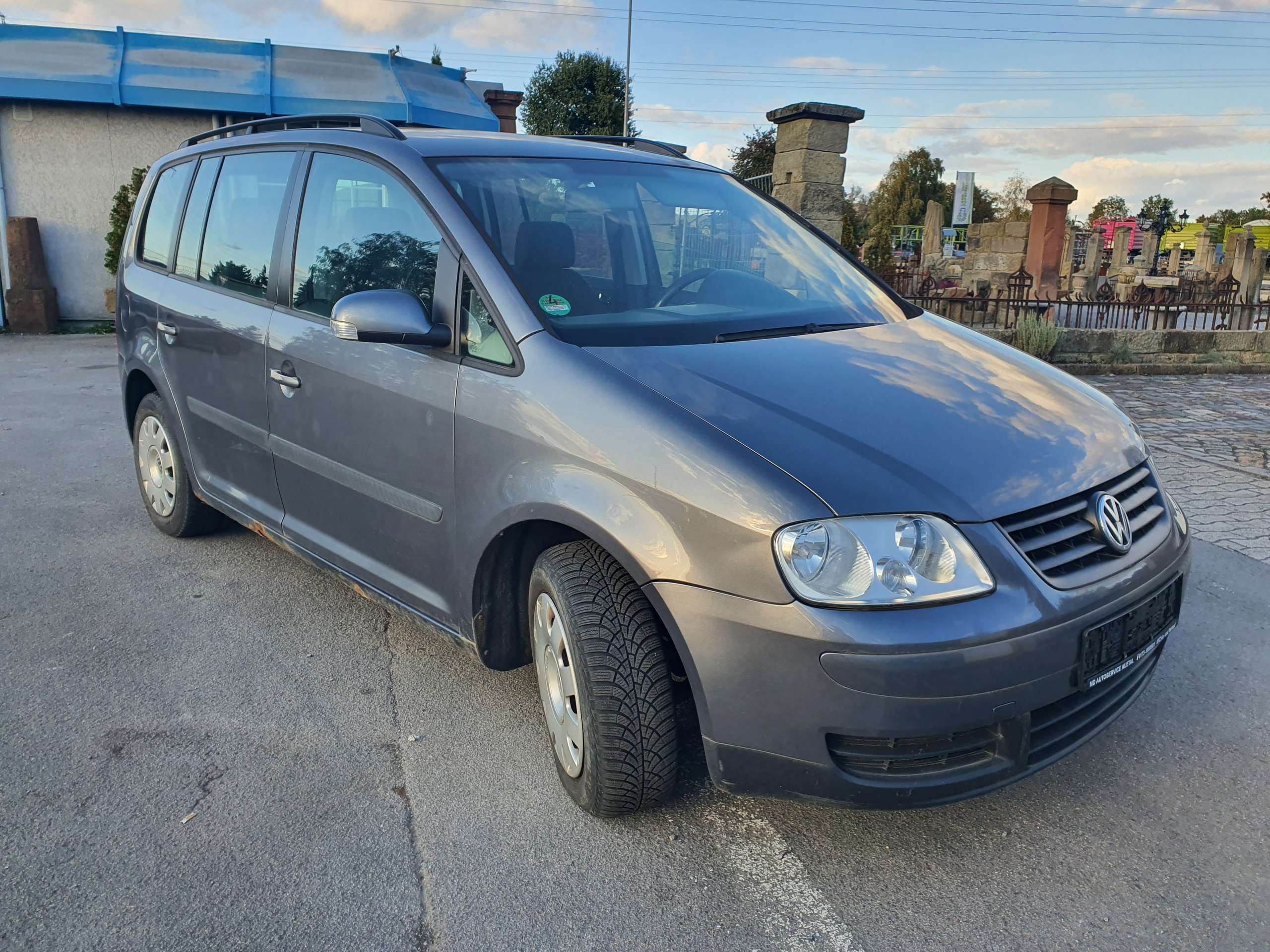 Volkswagen - Touran