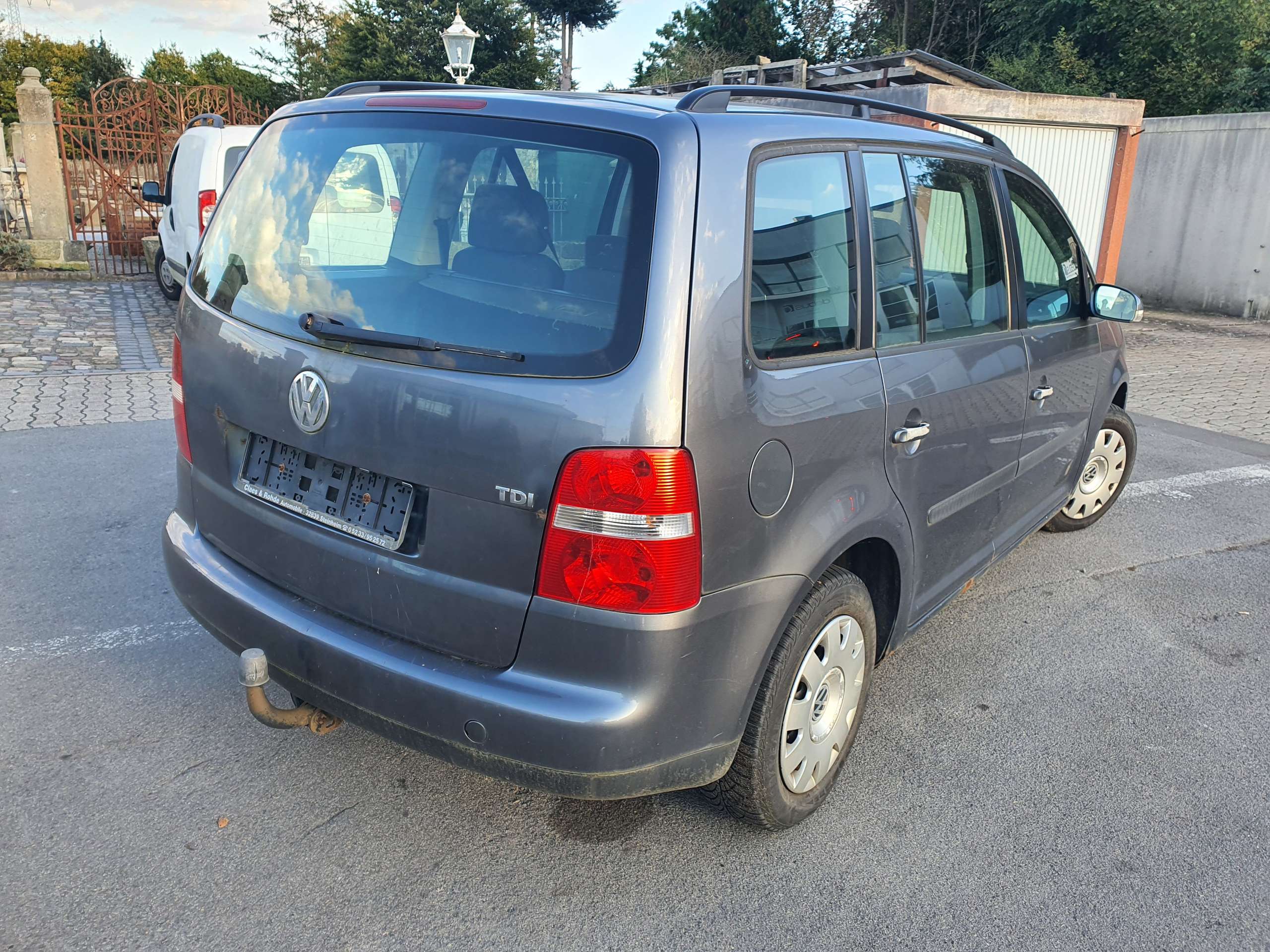 Volkswagen - Touran