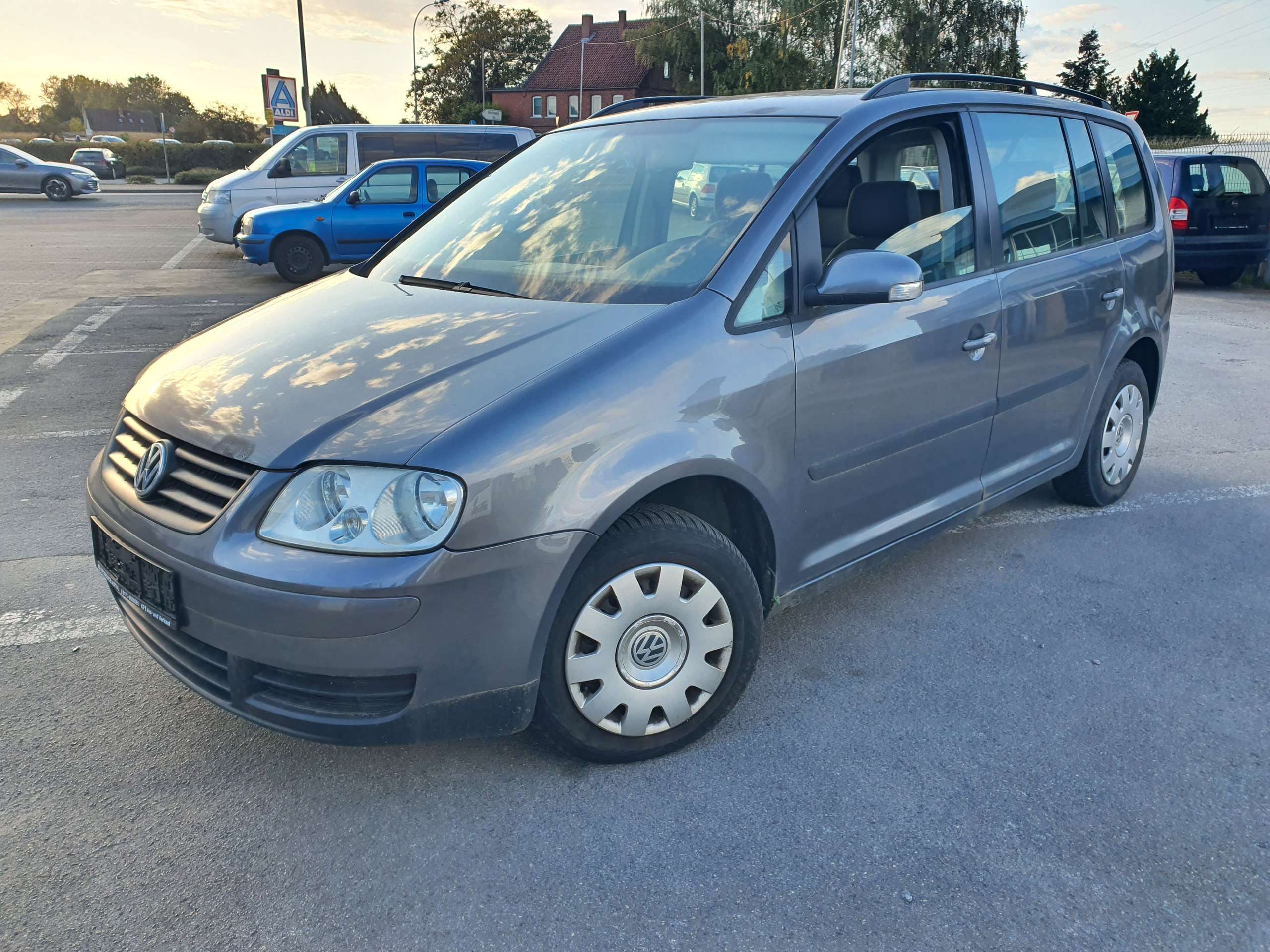 Volkswagen - Touran