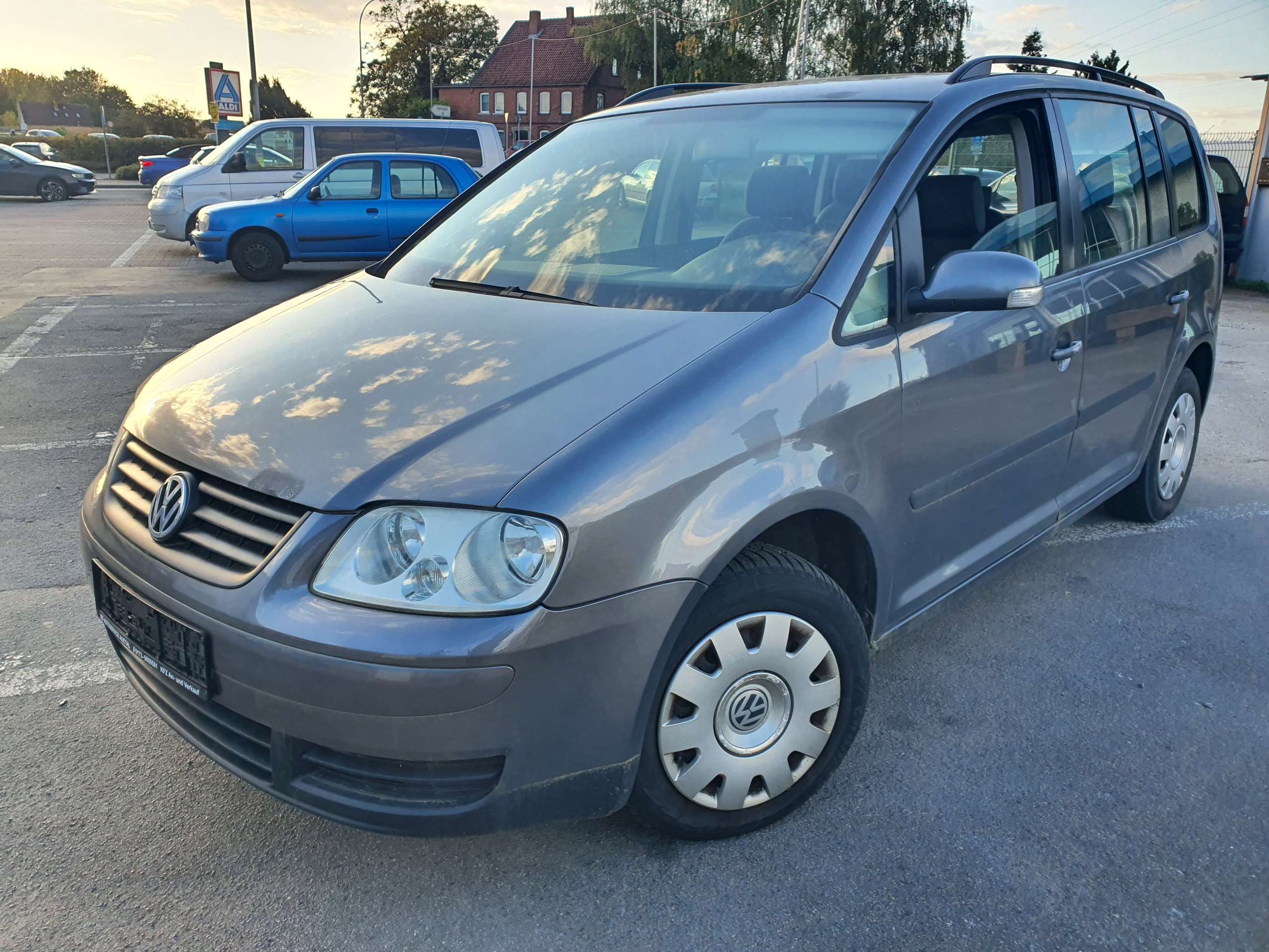 Volkswagen - Touran