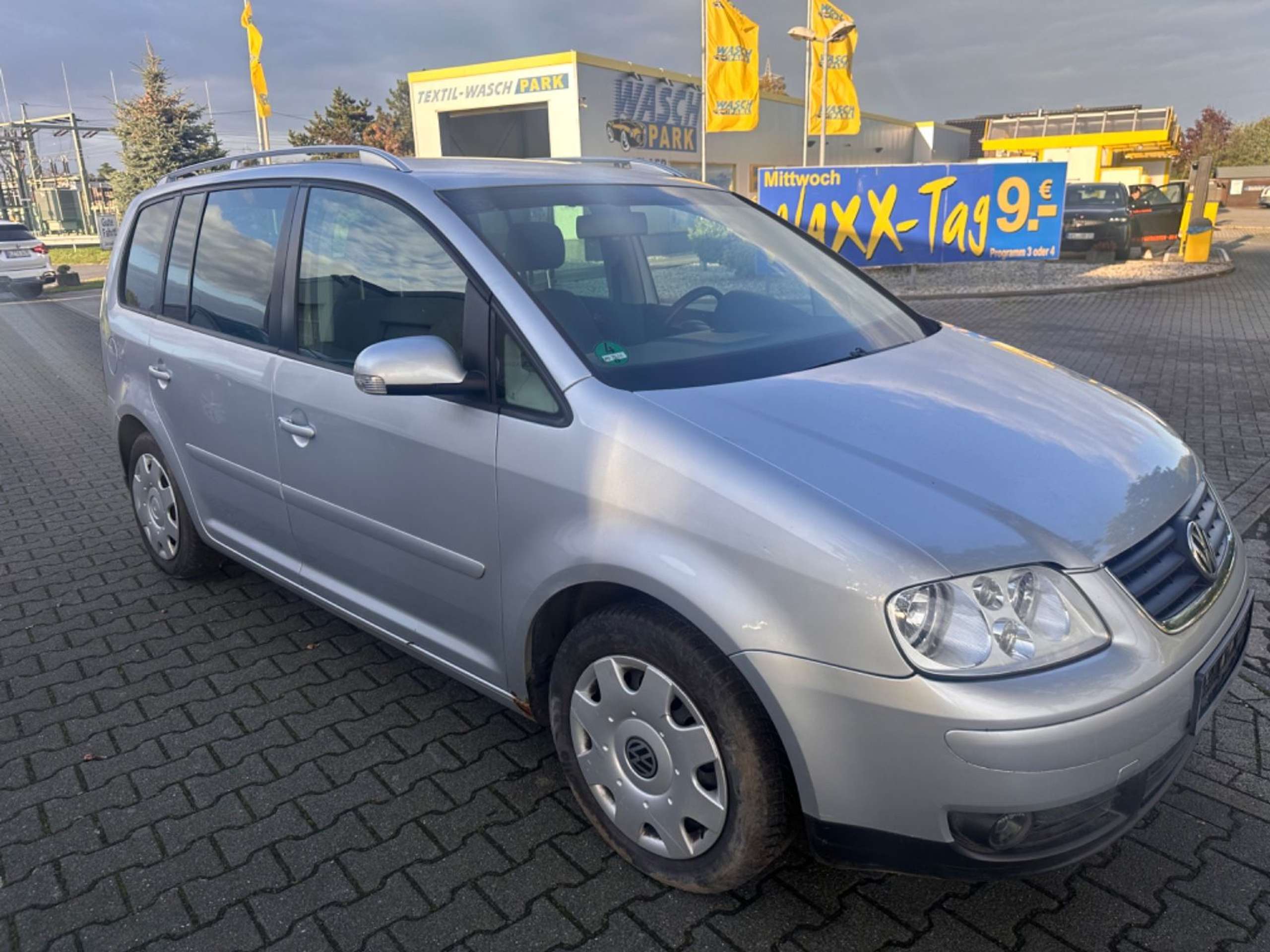 Volkswagen - Touran