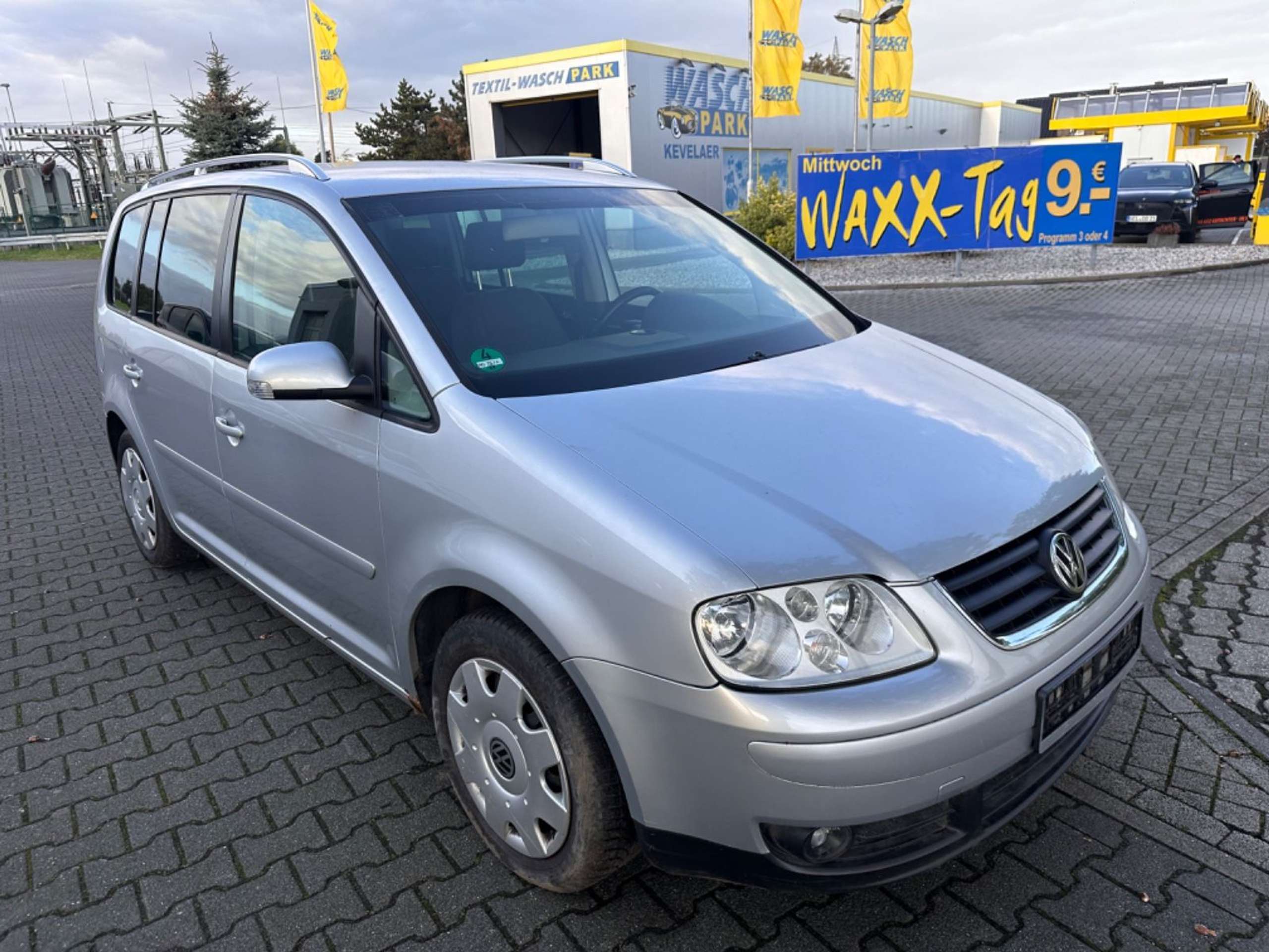 Volkswagen - Touran