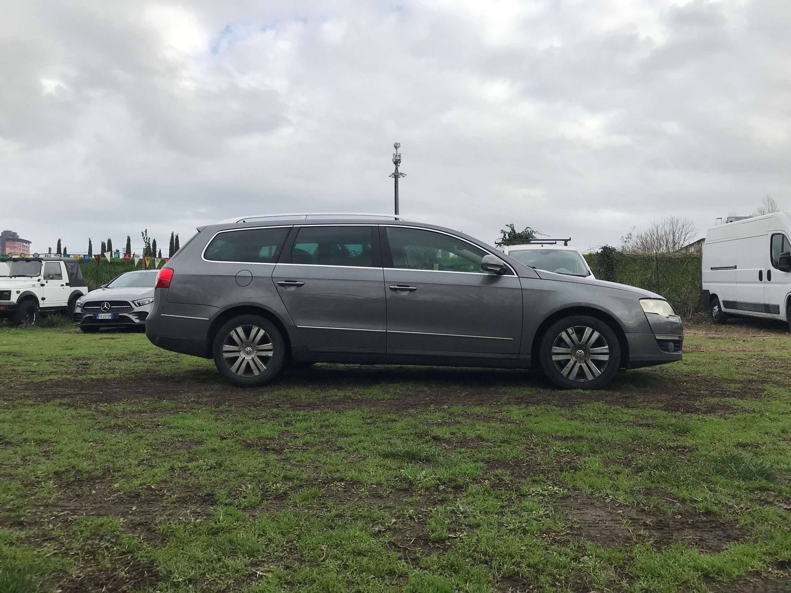 Volkswagen - Passat