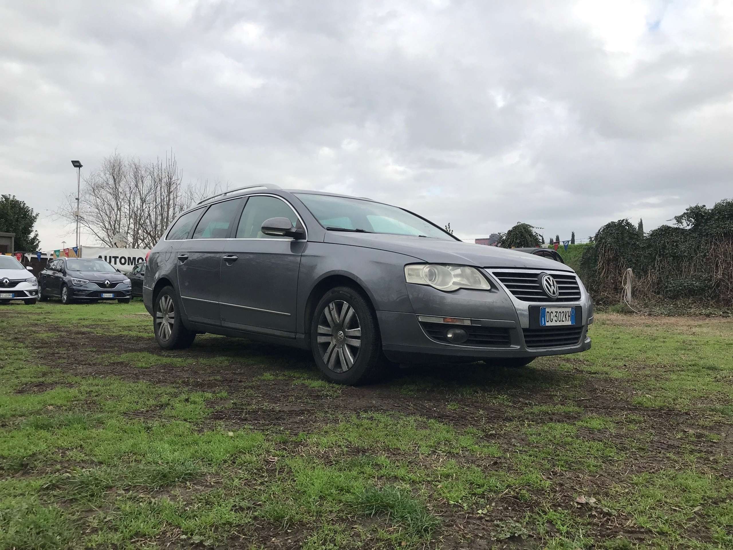 Volkswagen - Passat