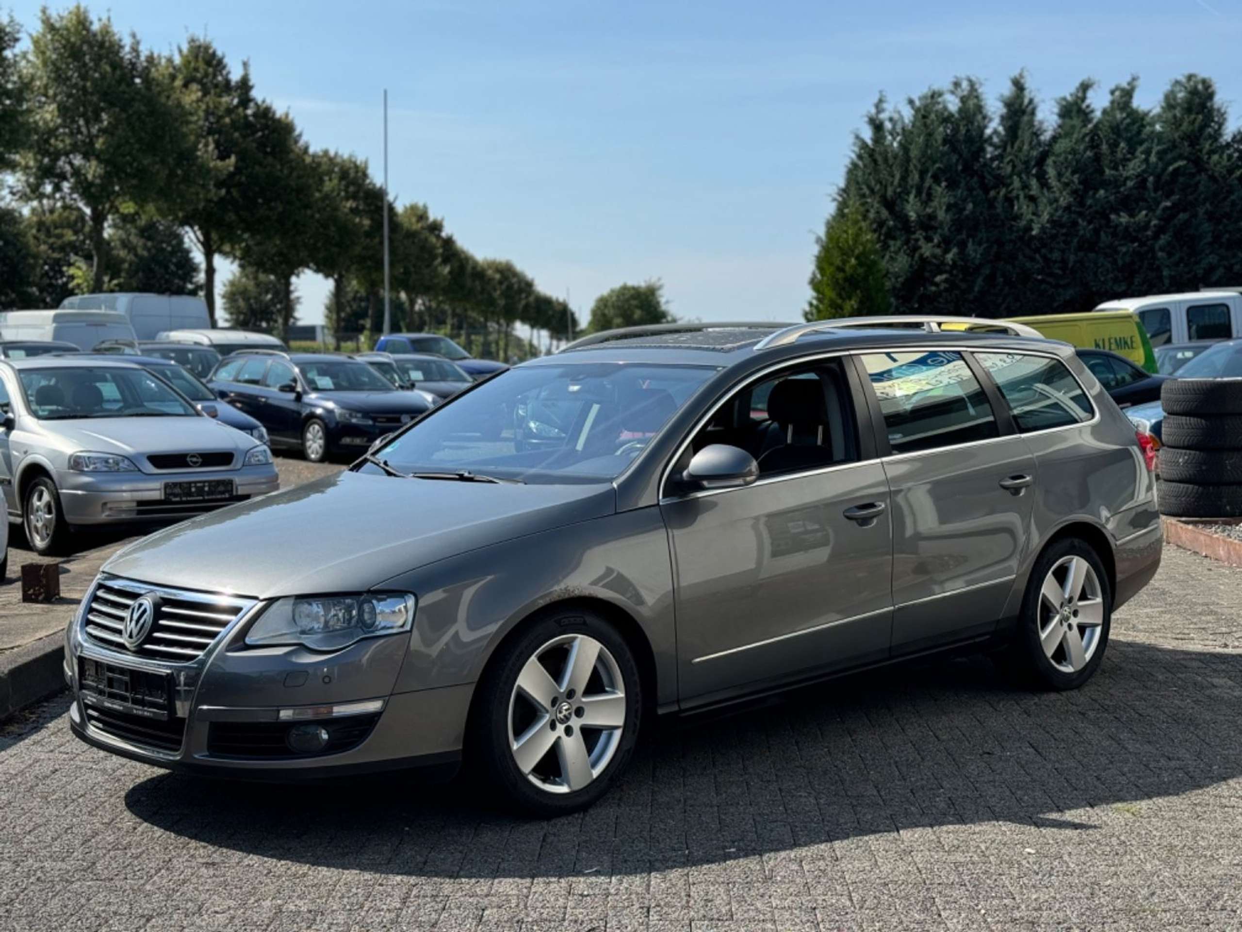 Volkswagen - Passat Variant