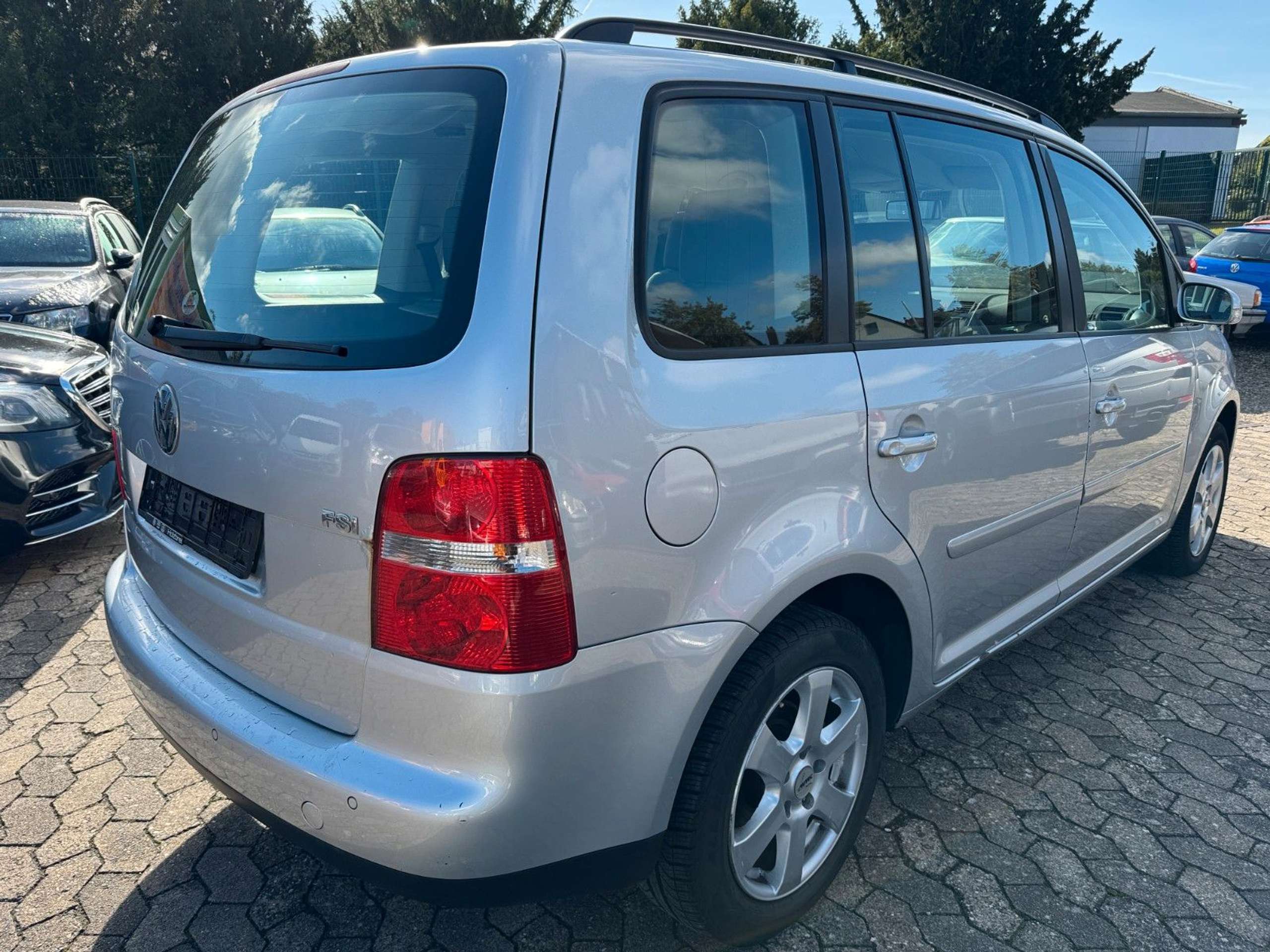 Volkswagen - Touran