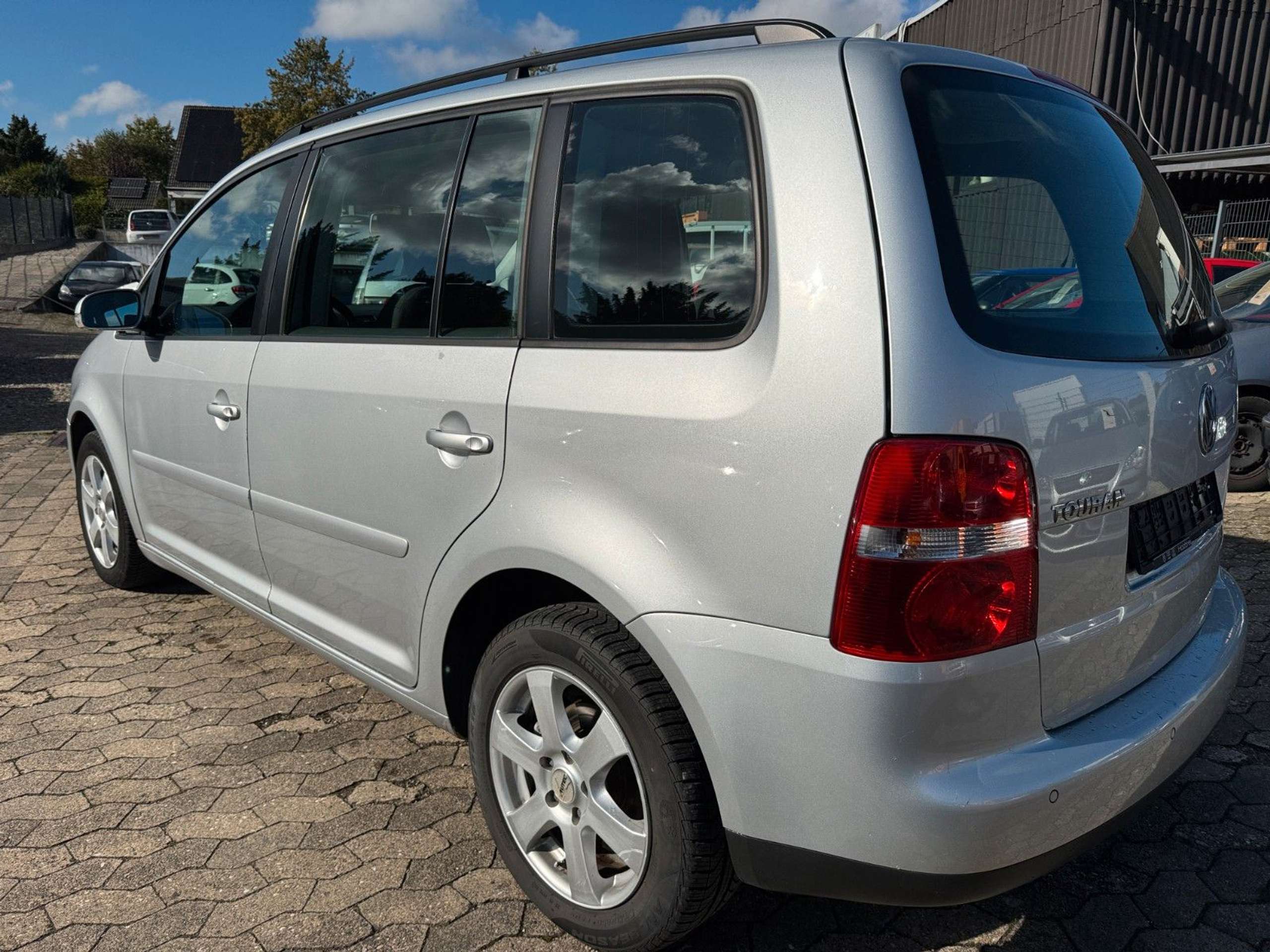 Volkswagen - Touran