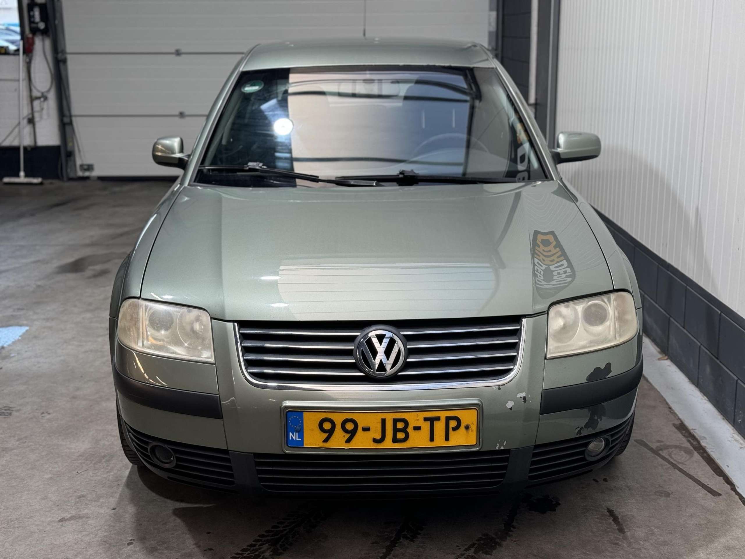 Volkswagen - Passat