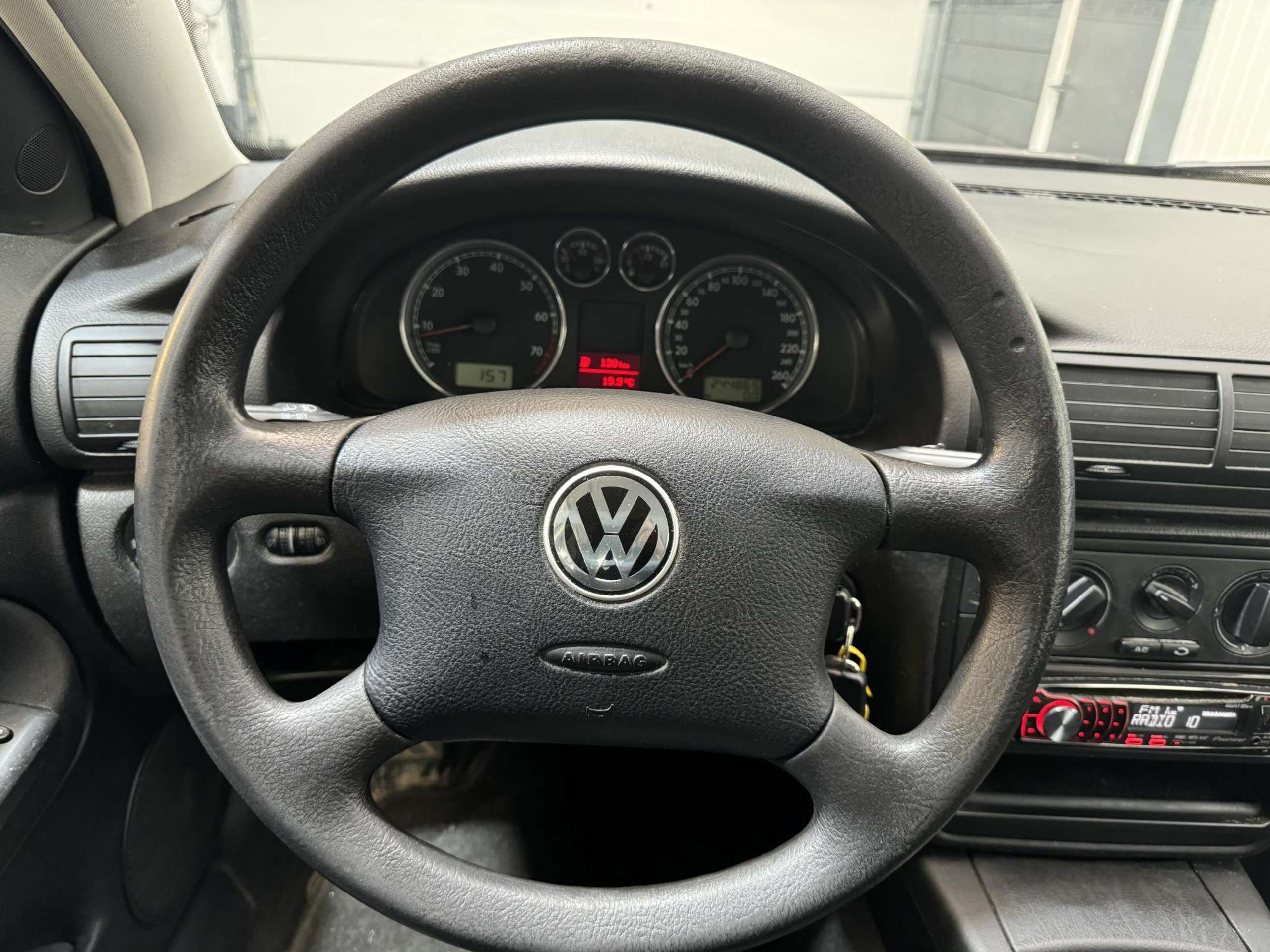 Volkswagen - Passat