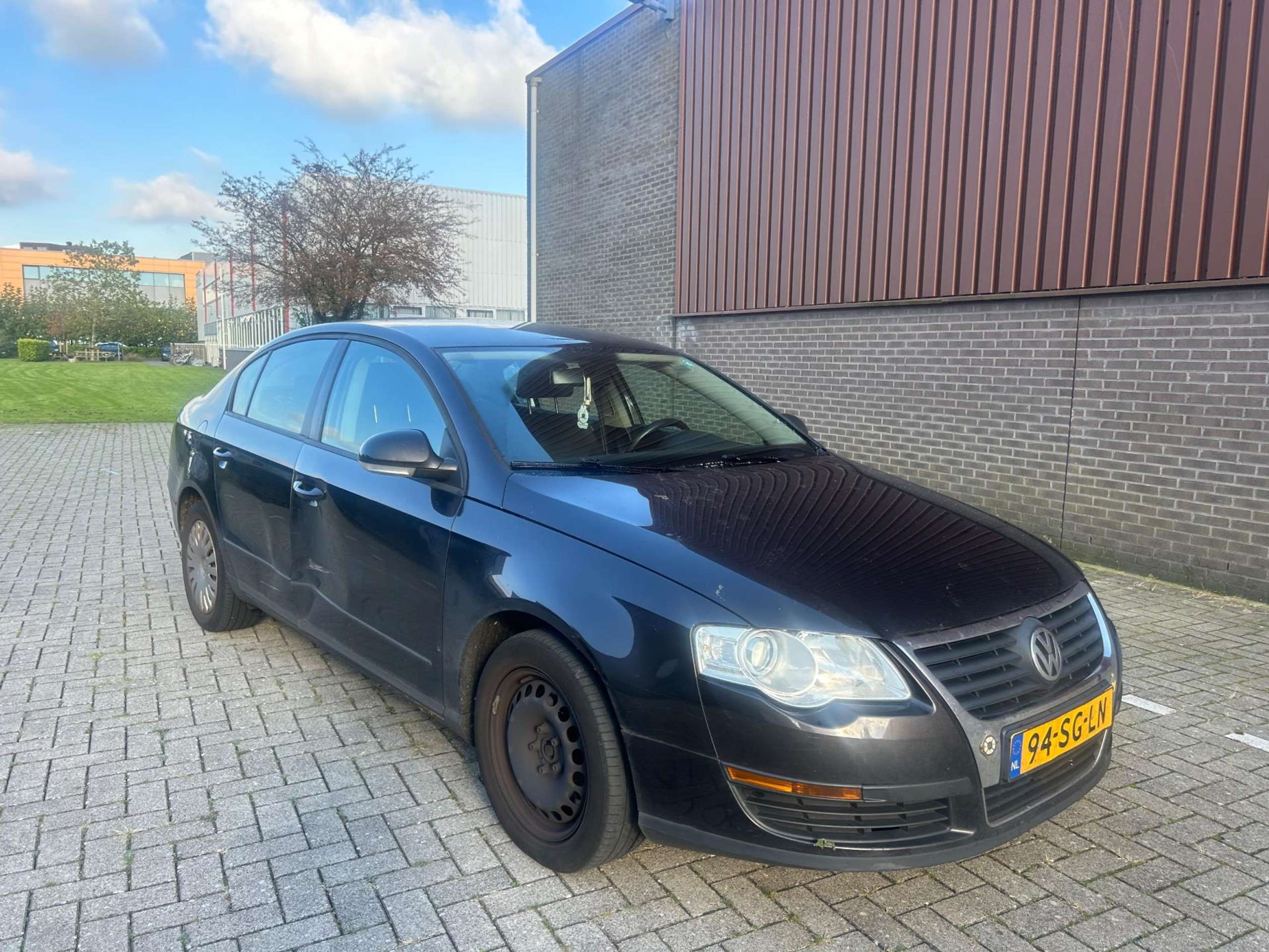 Volkswagen - Passat