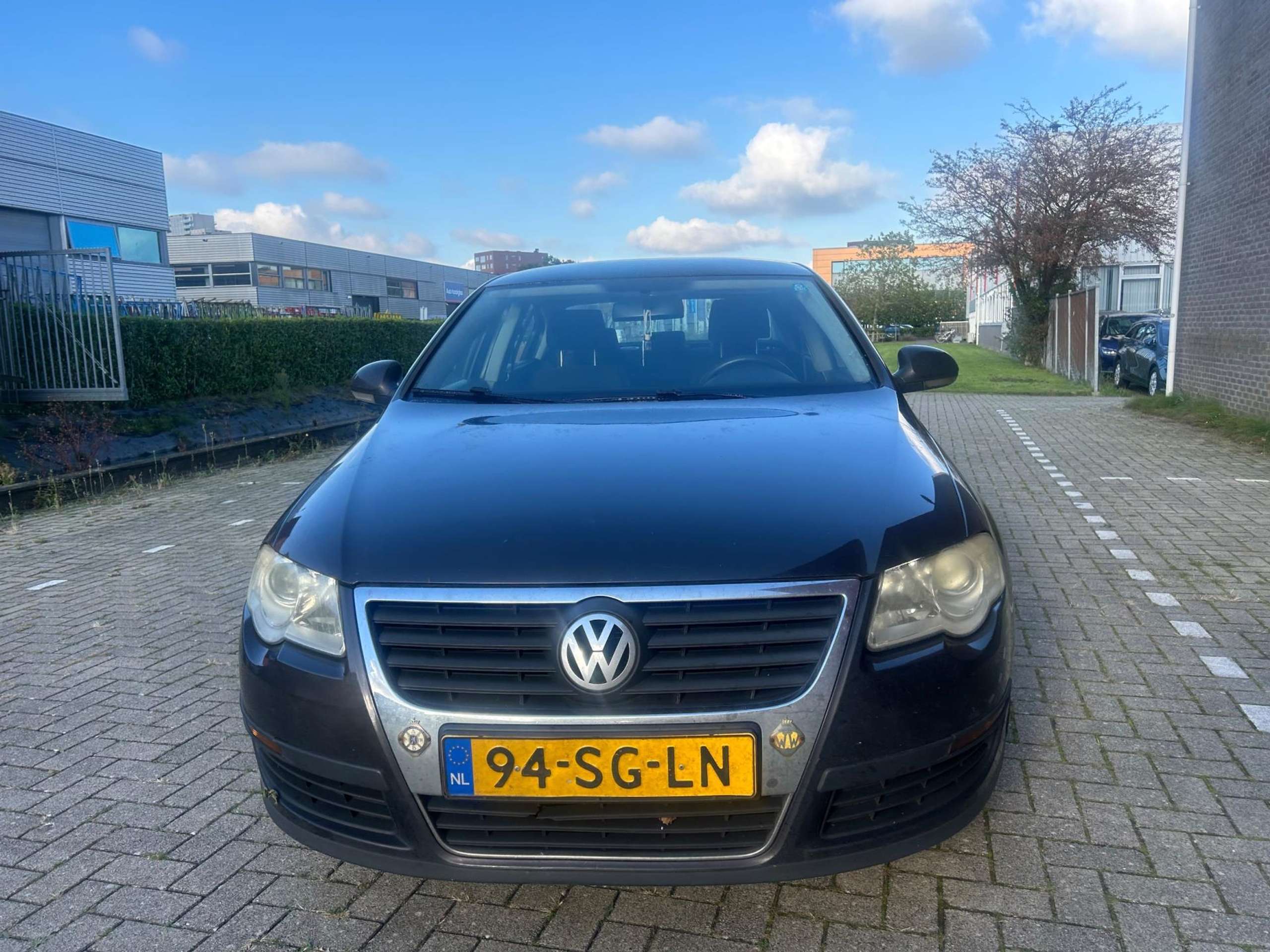 Volkswagen - Passat