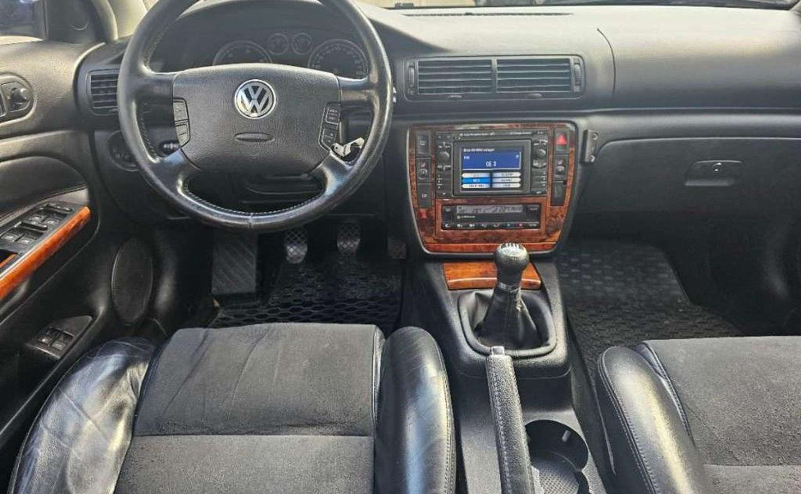 Volkswagen - Passat