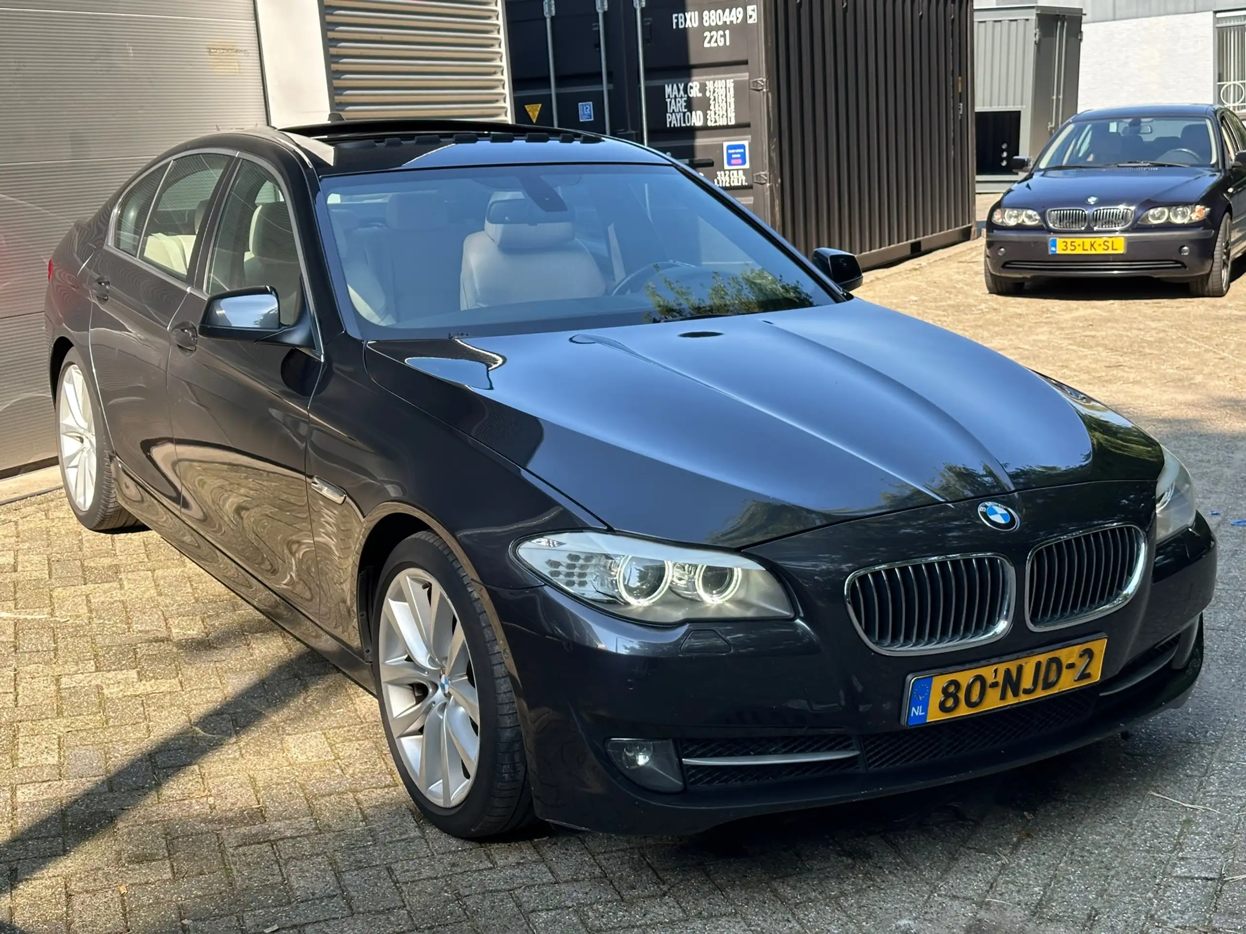 BMW - 528