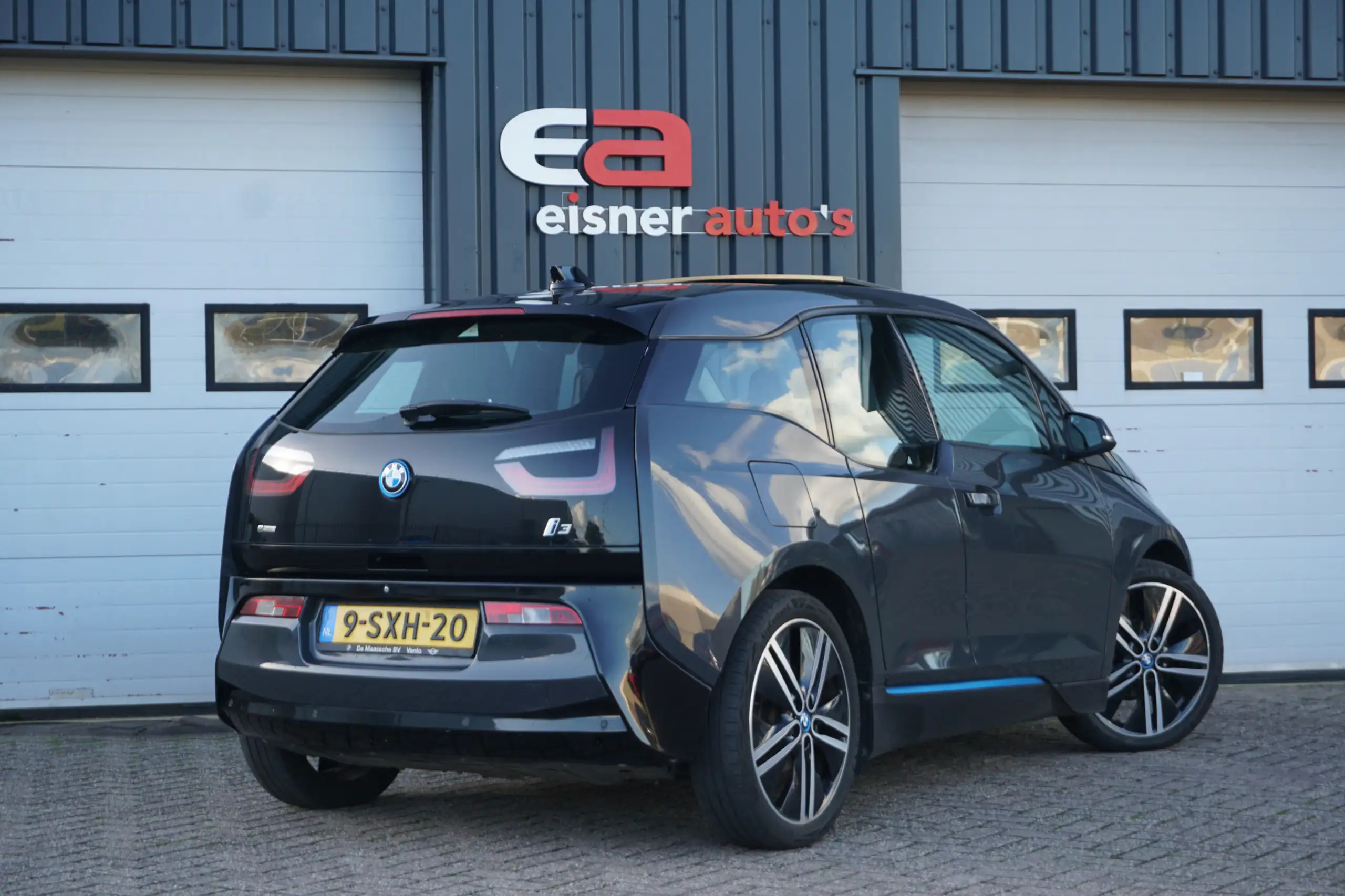 BMW - i3