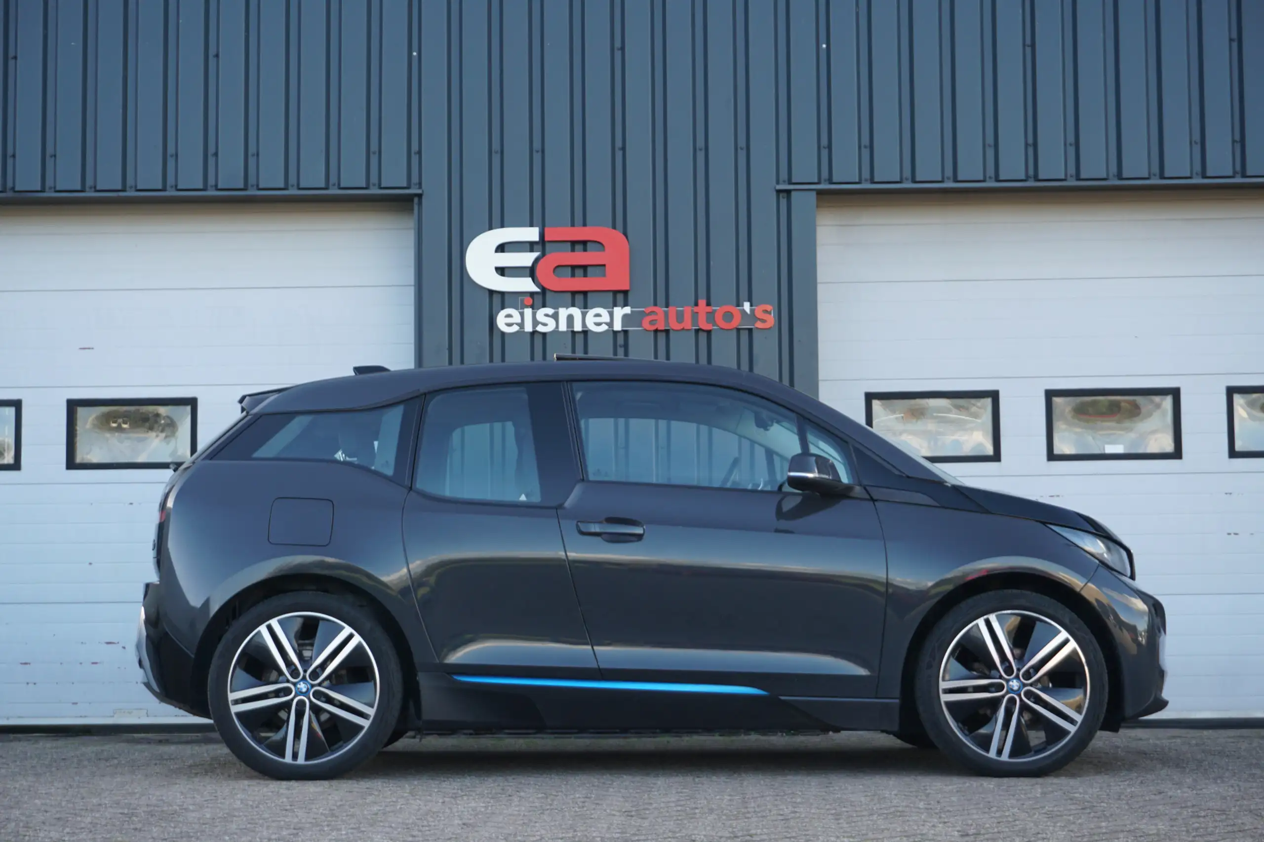 BMW - i3