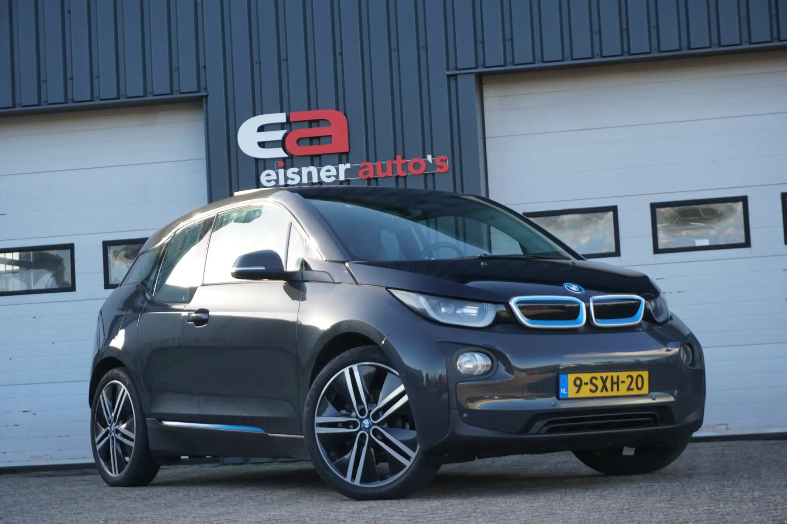 BMW - i3