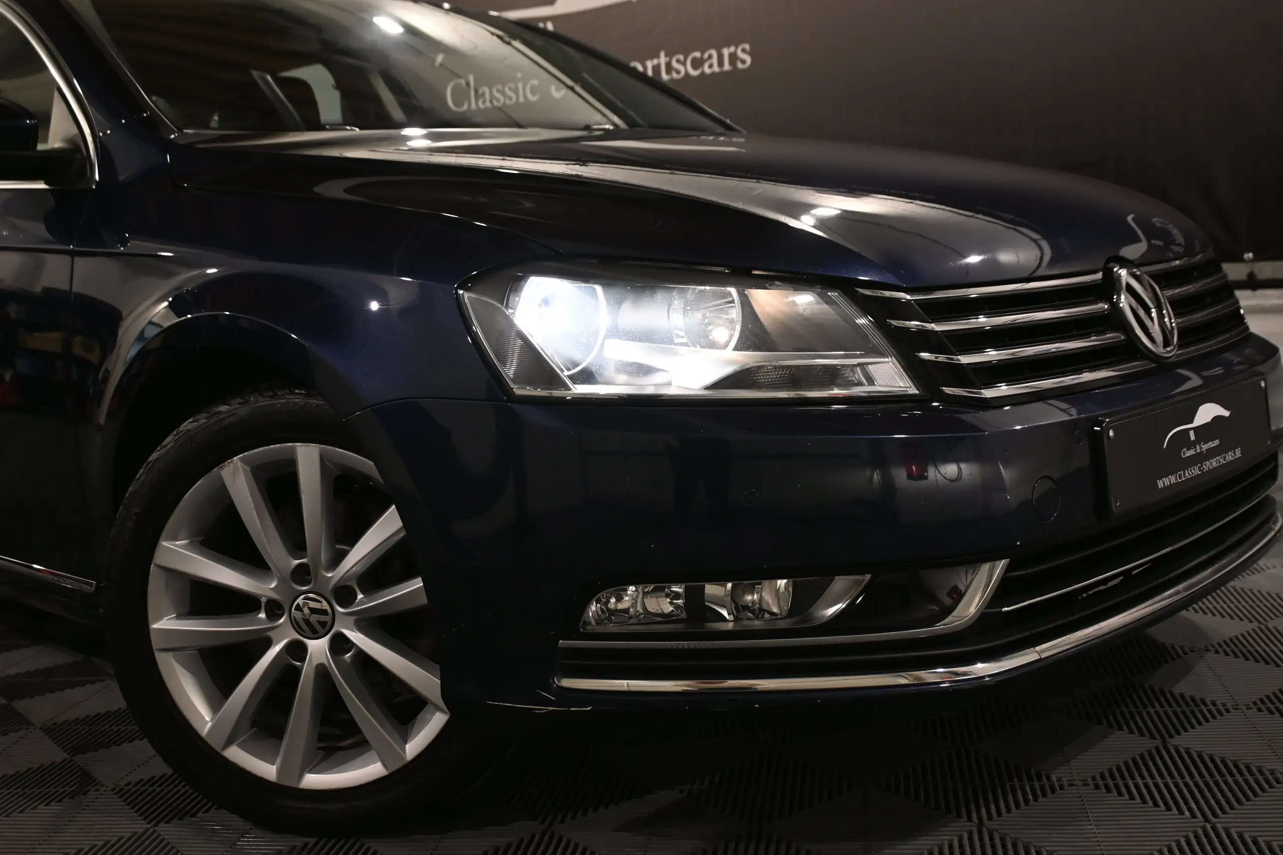 Volkswagen - Passat