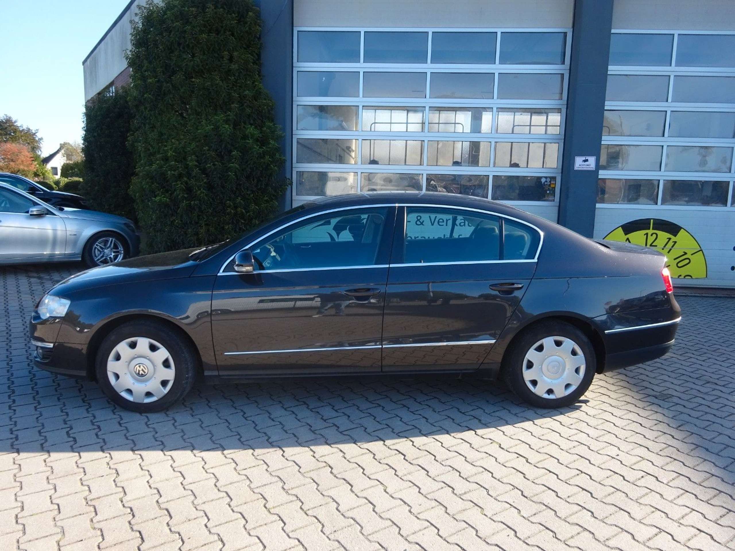 Volkswagen - Passat