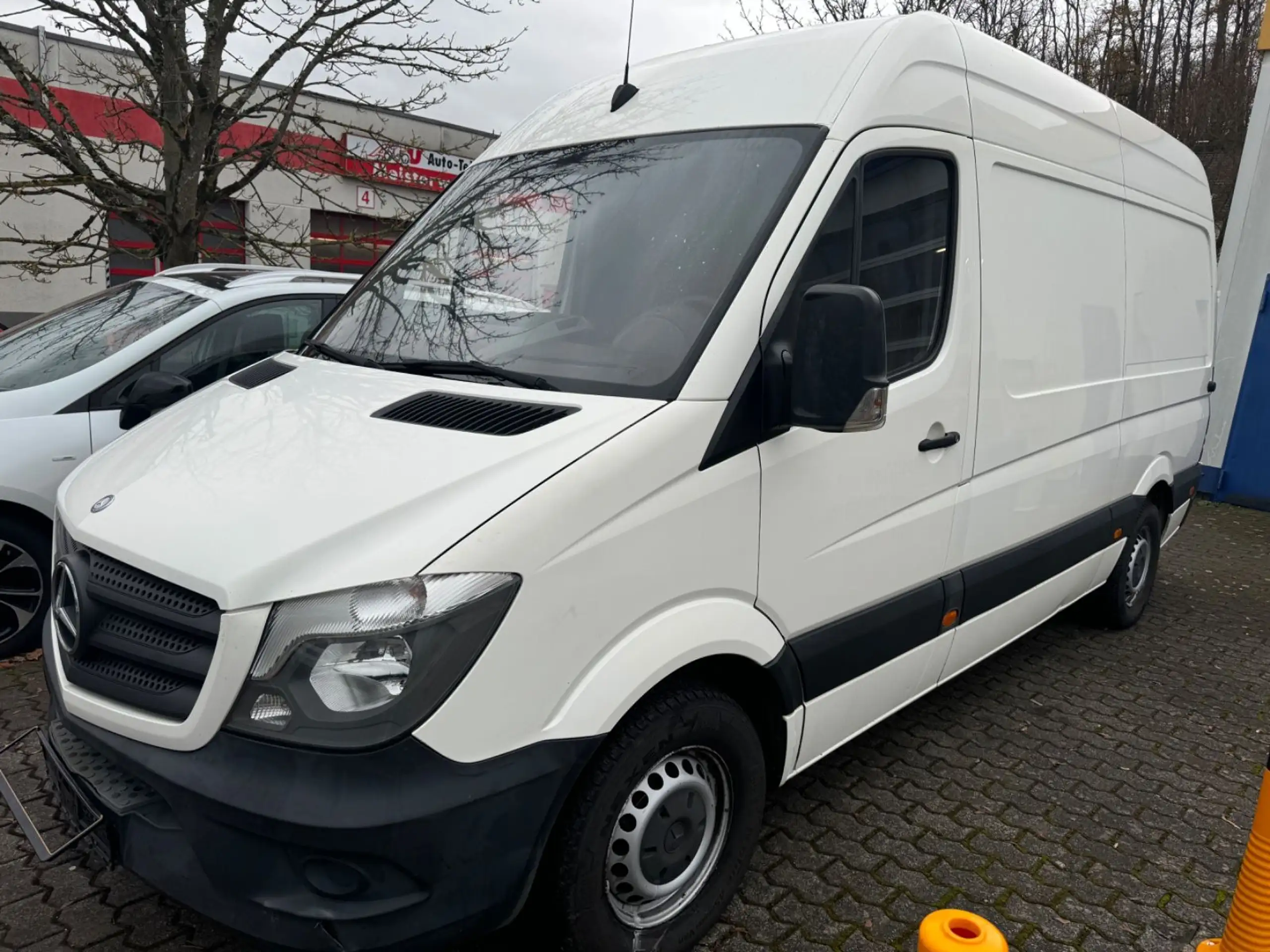 Mercedes-Benz - Sprinter