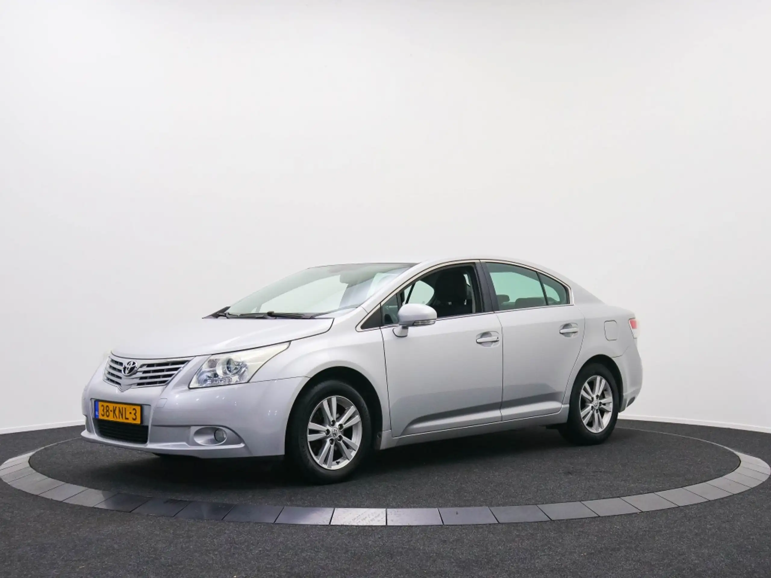 Toyota - Avensis