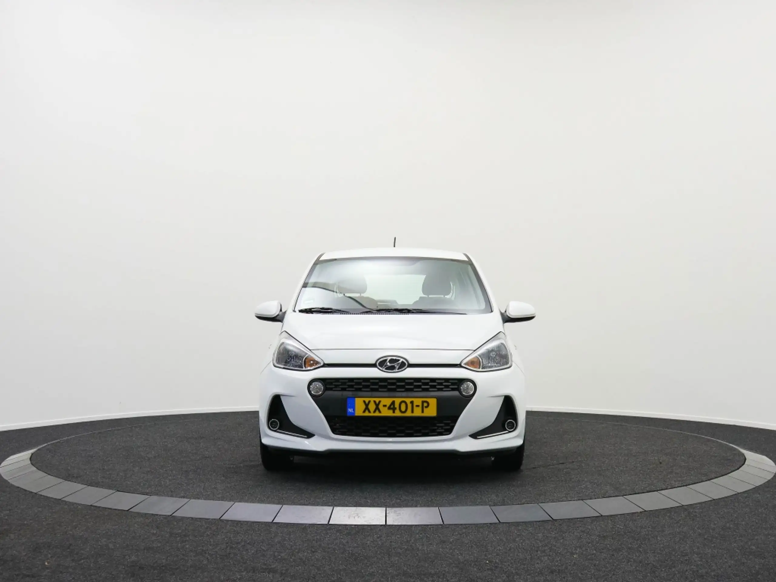 Hyundai - i10