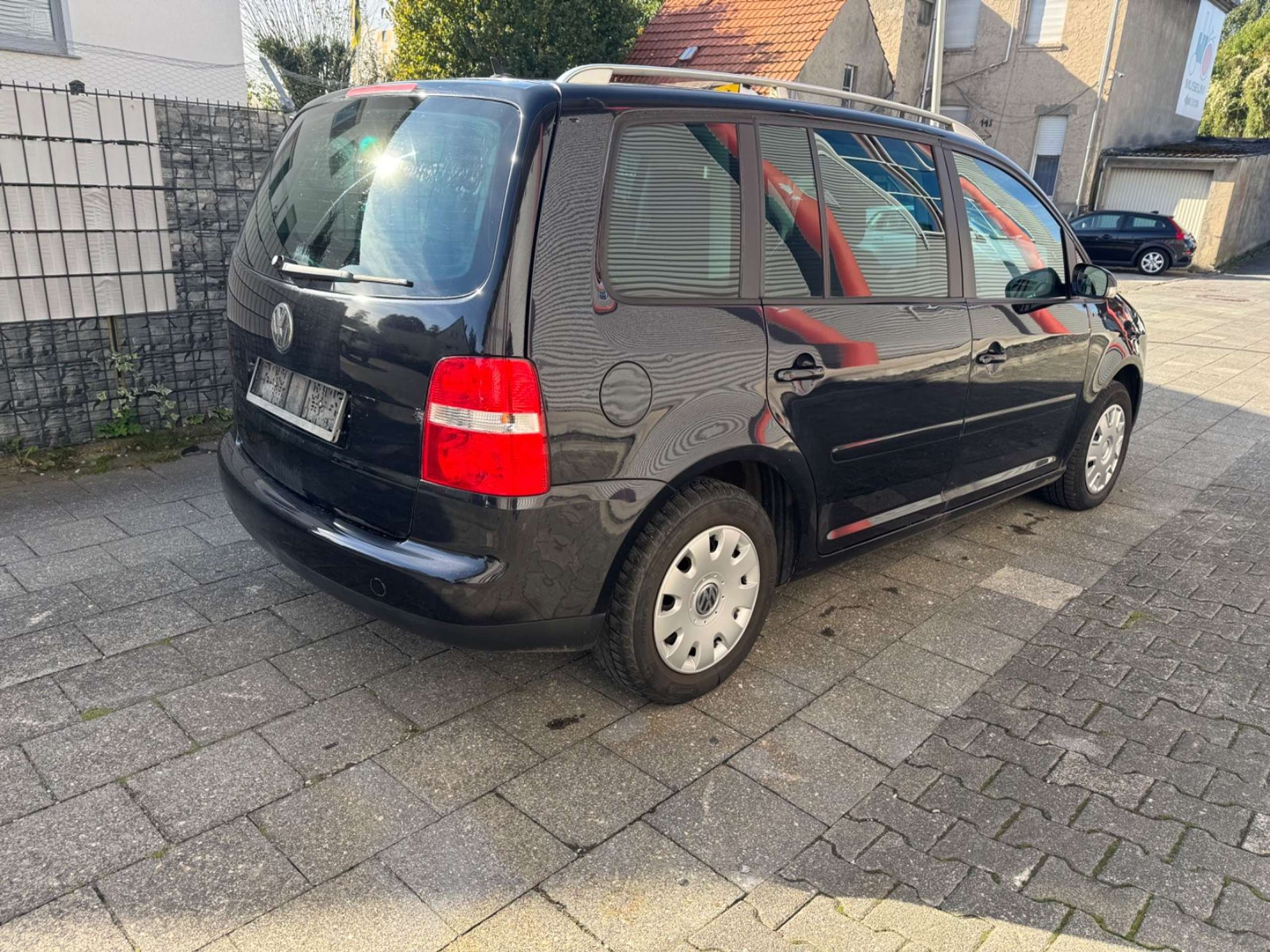 Volkswagen - Touran