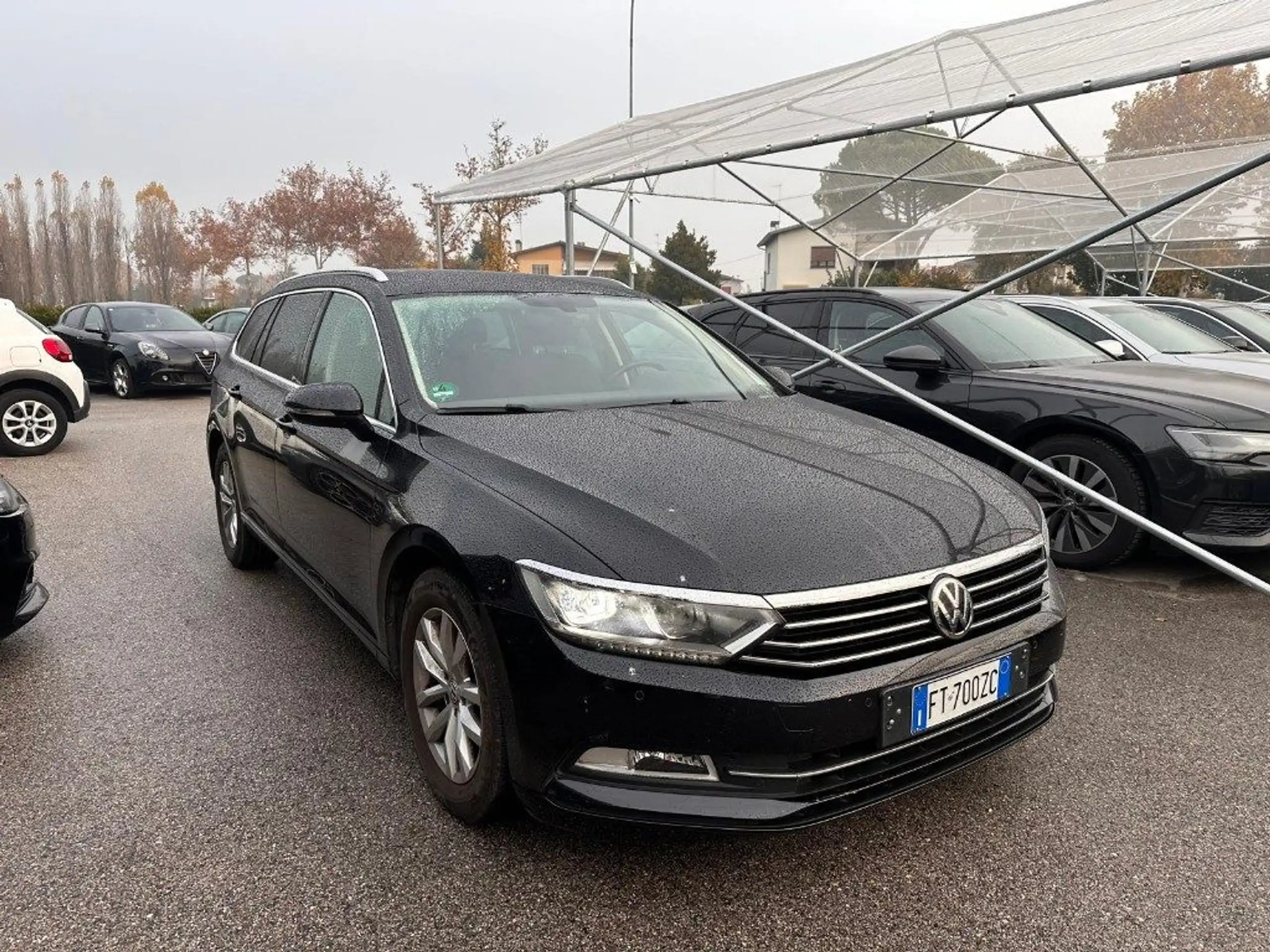 Volkswagen - Passat