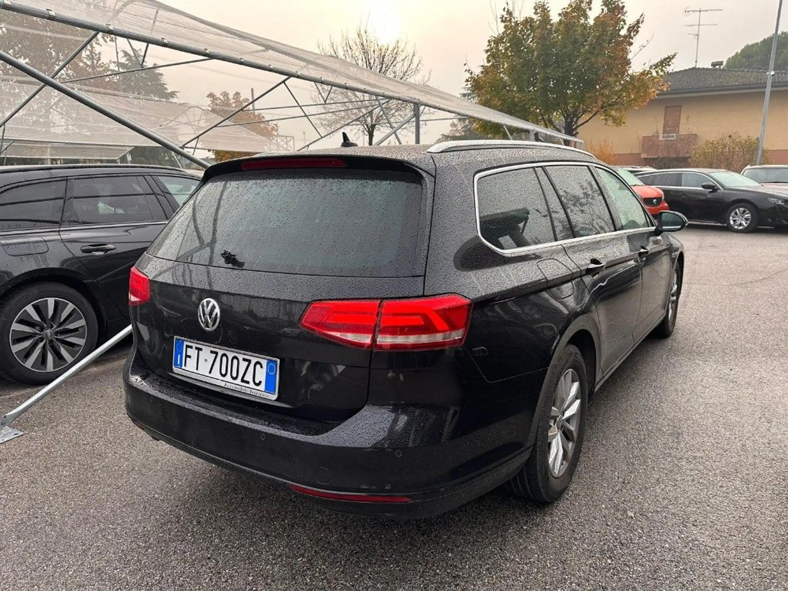 Volkswagen - Passat