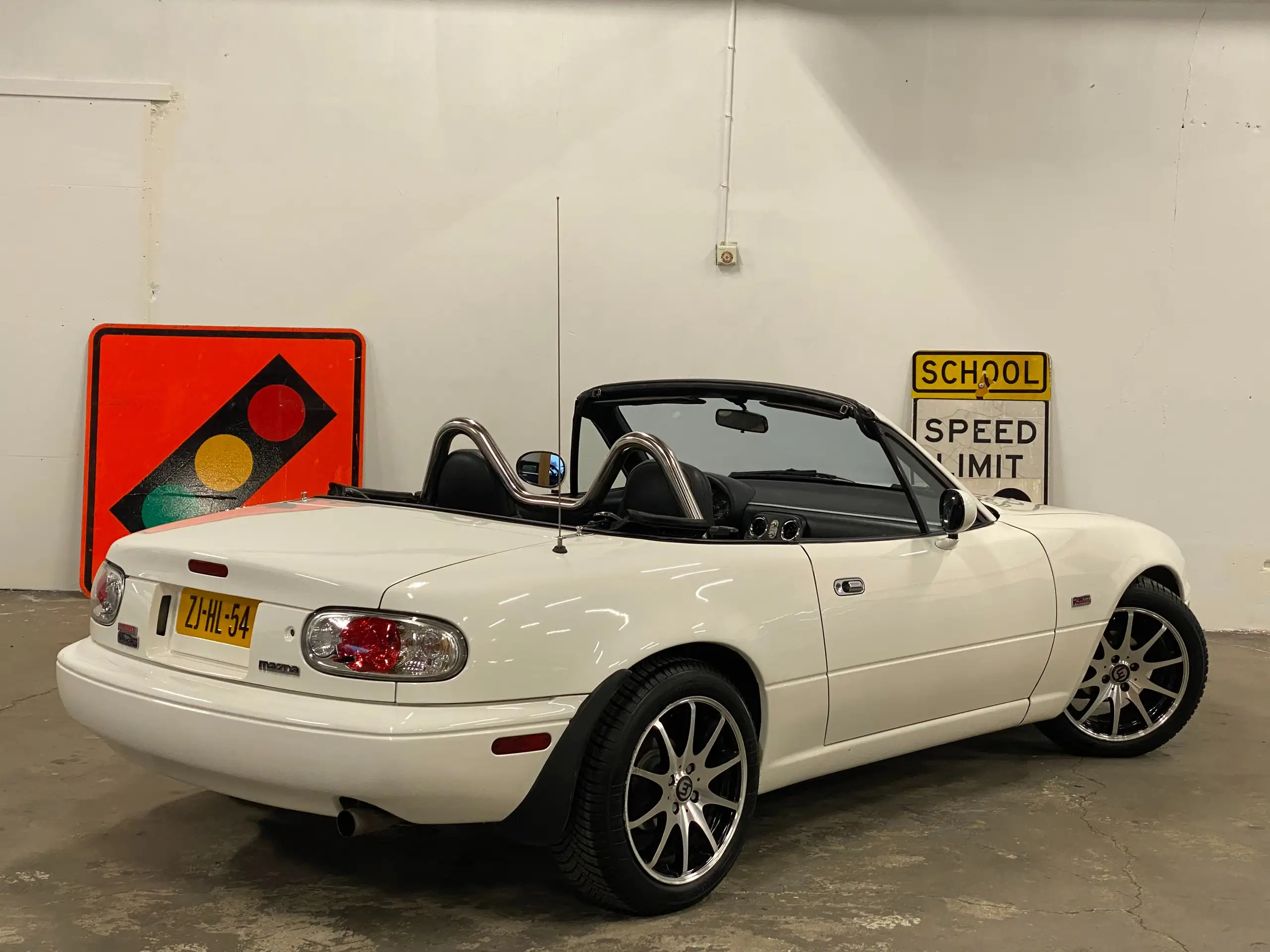 Mazda - MX-5