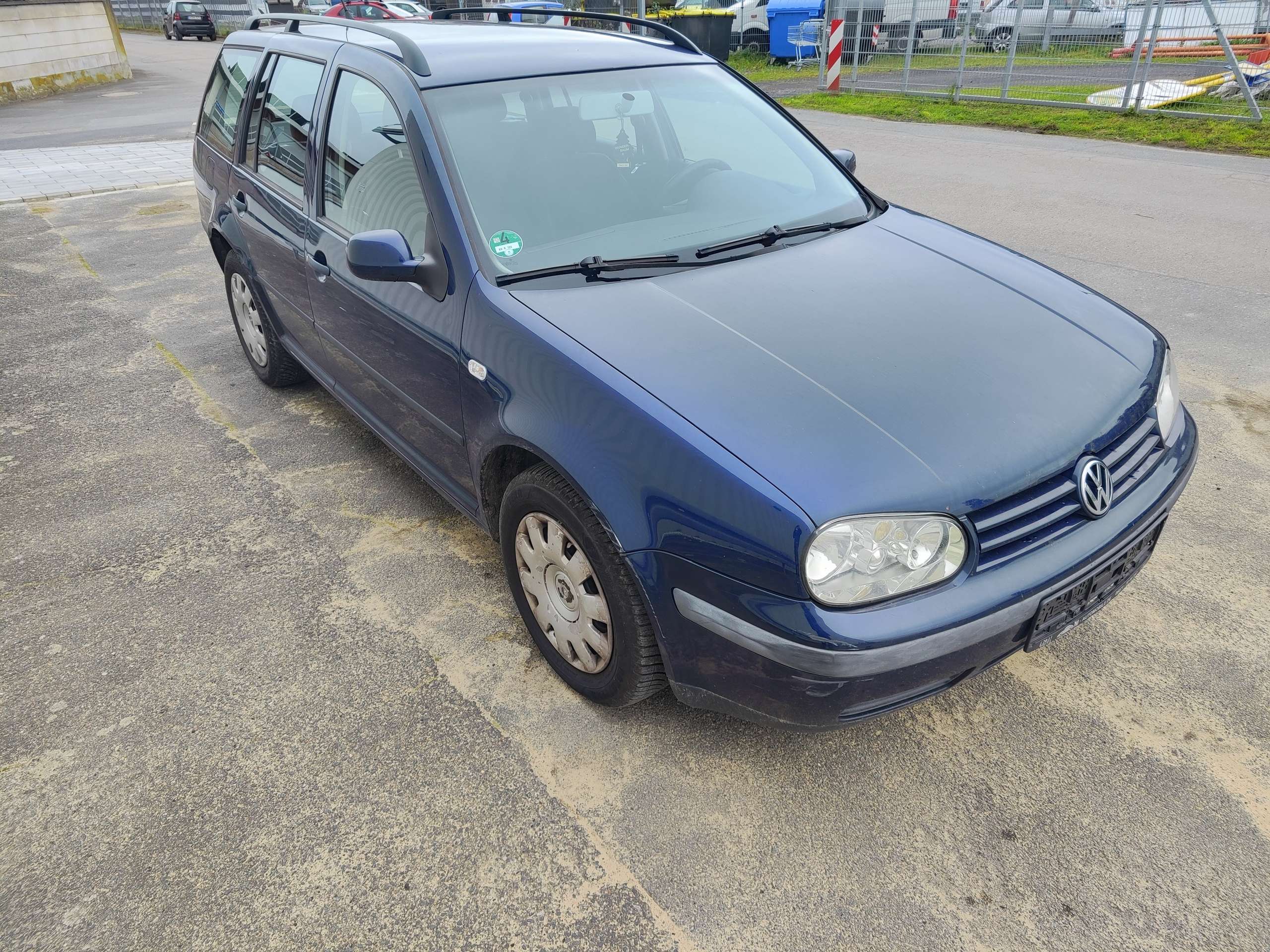 Volkswagen - Golf Variant