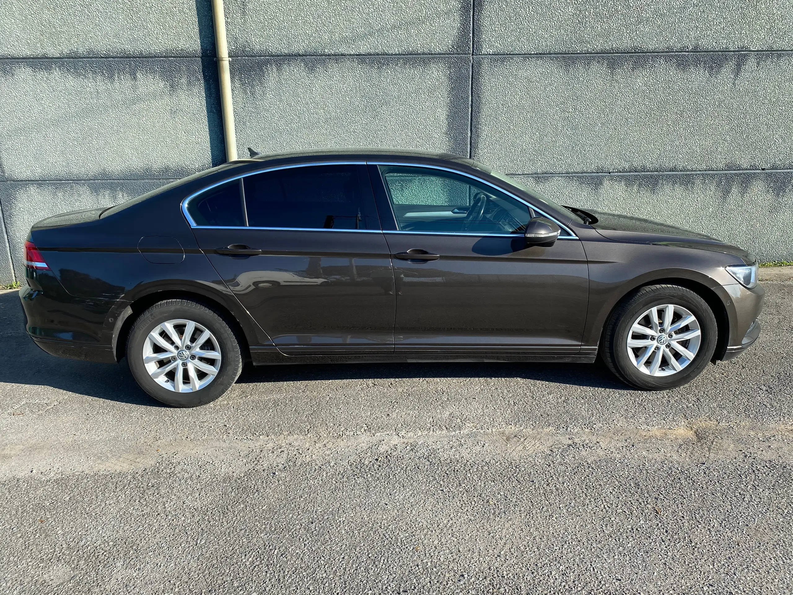 Volkswagen - Passat