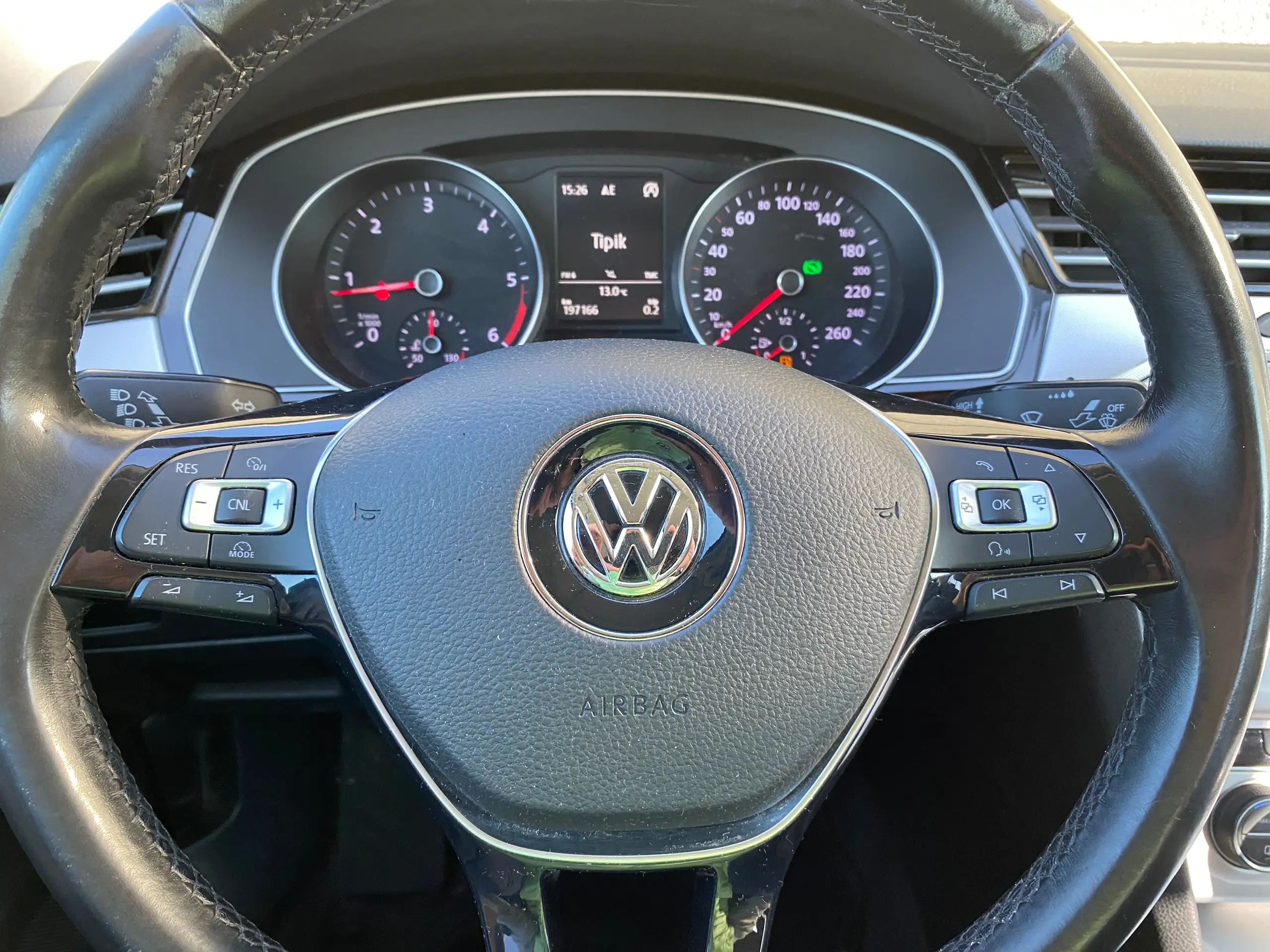 Volkswagen - Passat